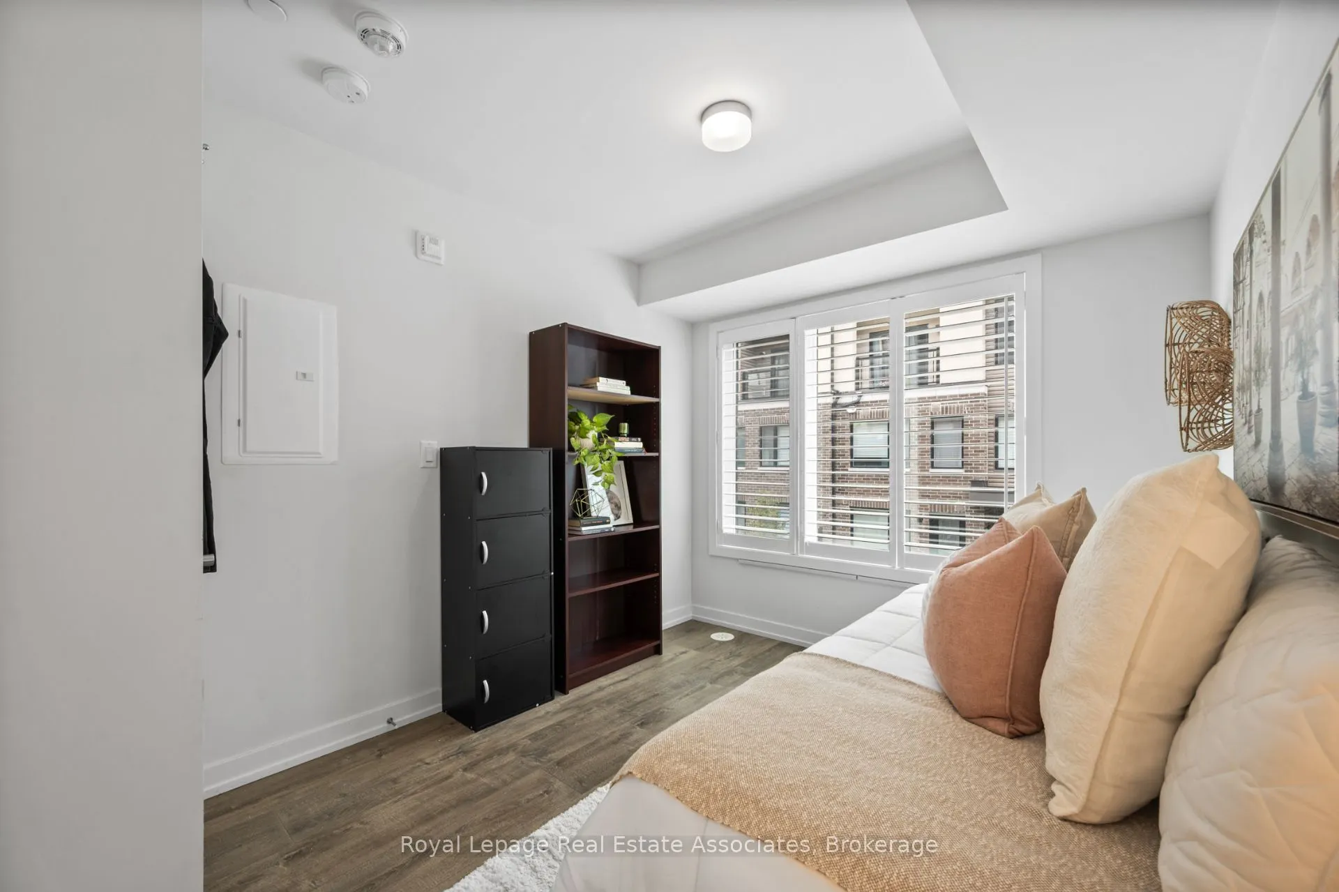 3546 Colonial Drive, #10