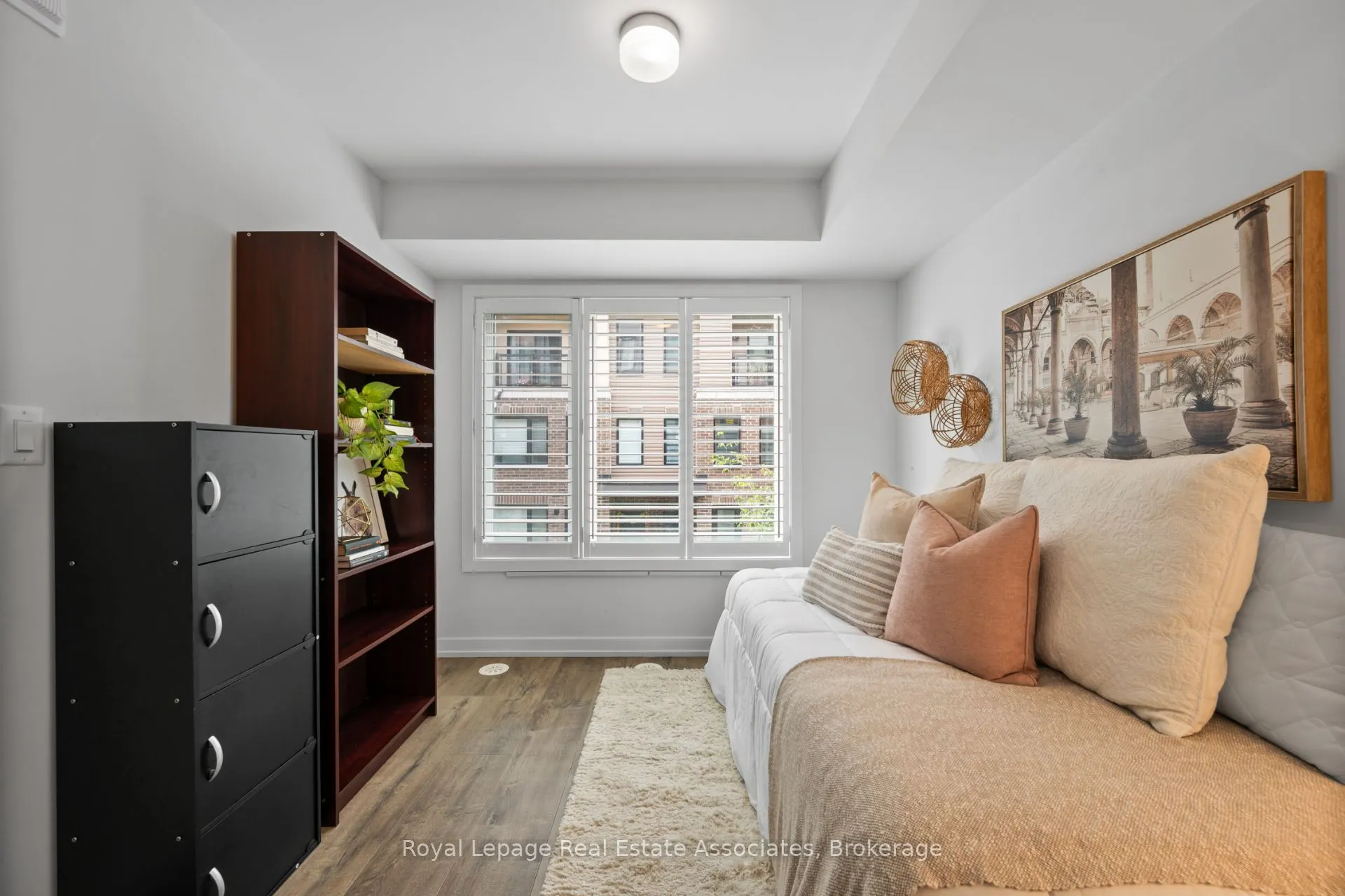 3546 Colonial Drive, #10