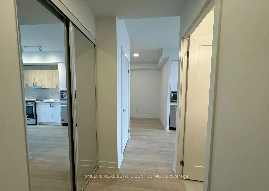 5105 Hurontario Street, #3201