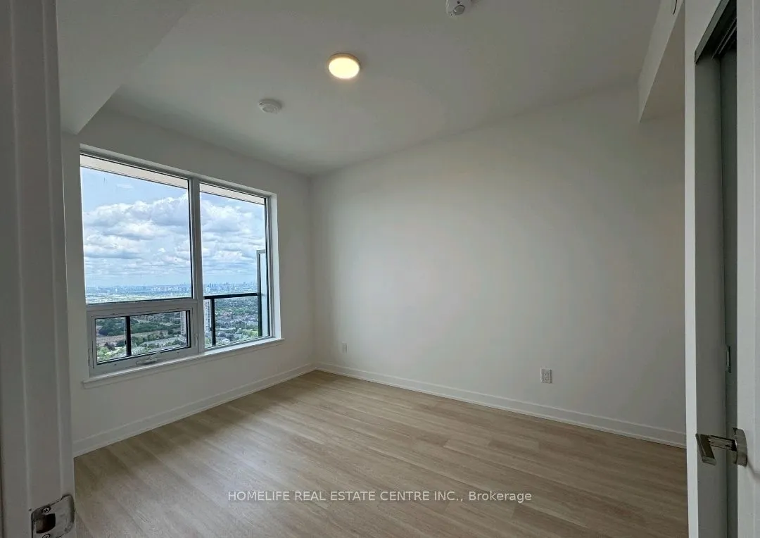 5105 Hurontario Street, #3201