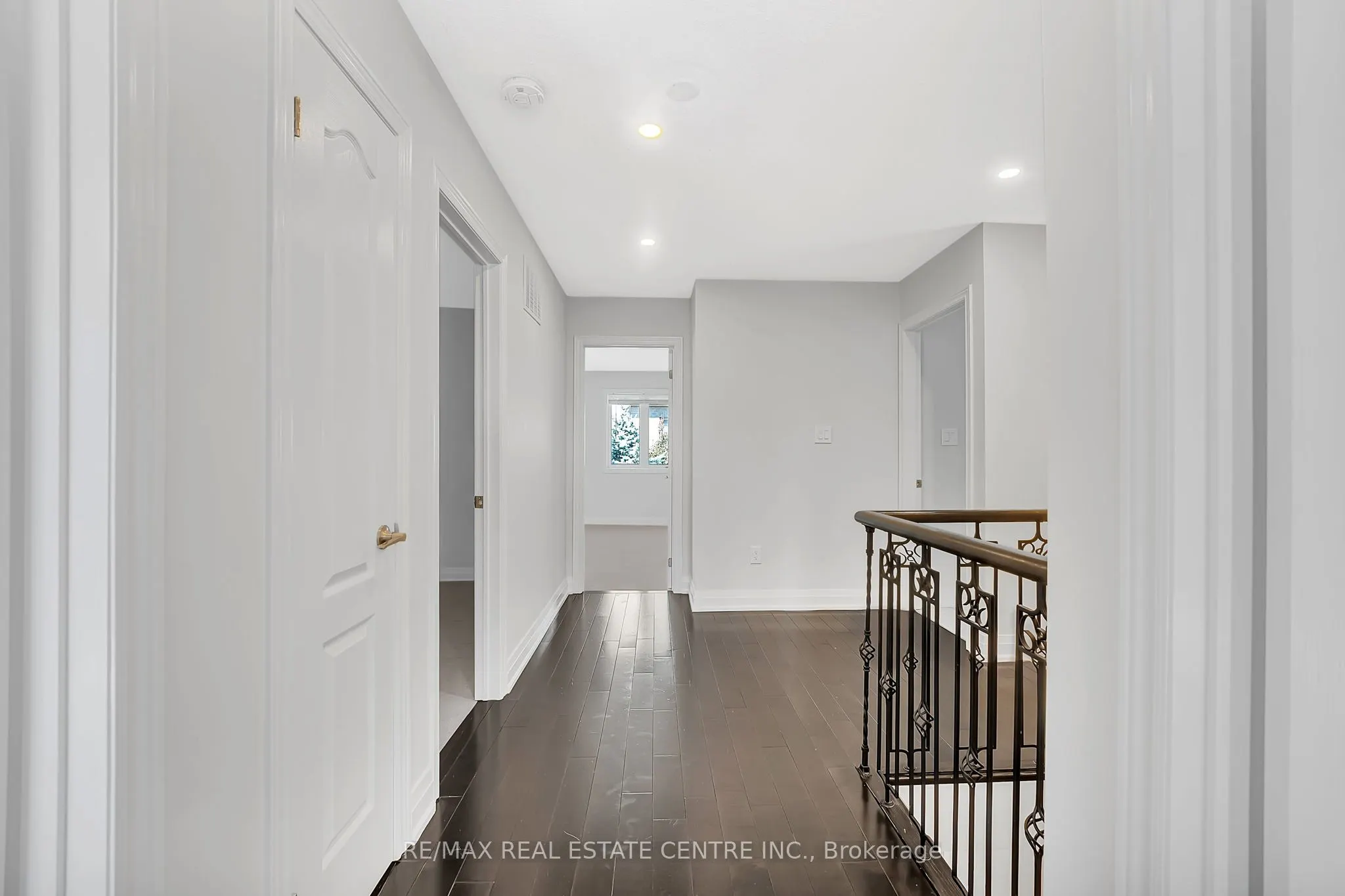 28 Fallharvest Avenue