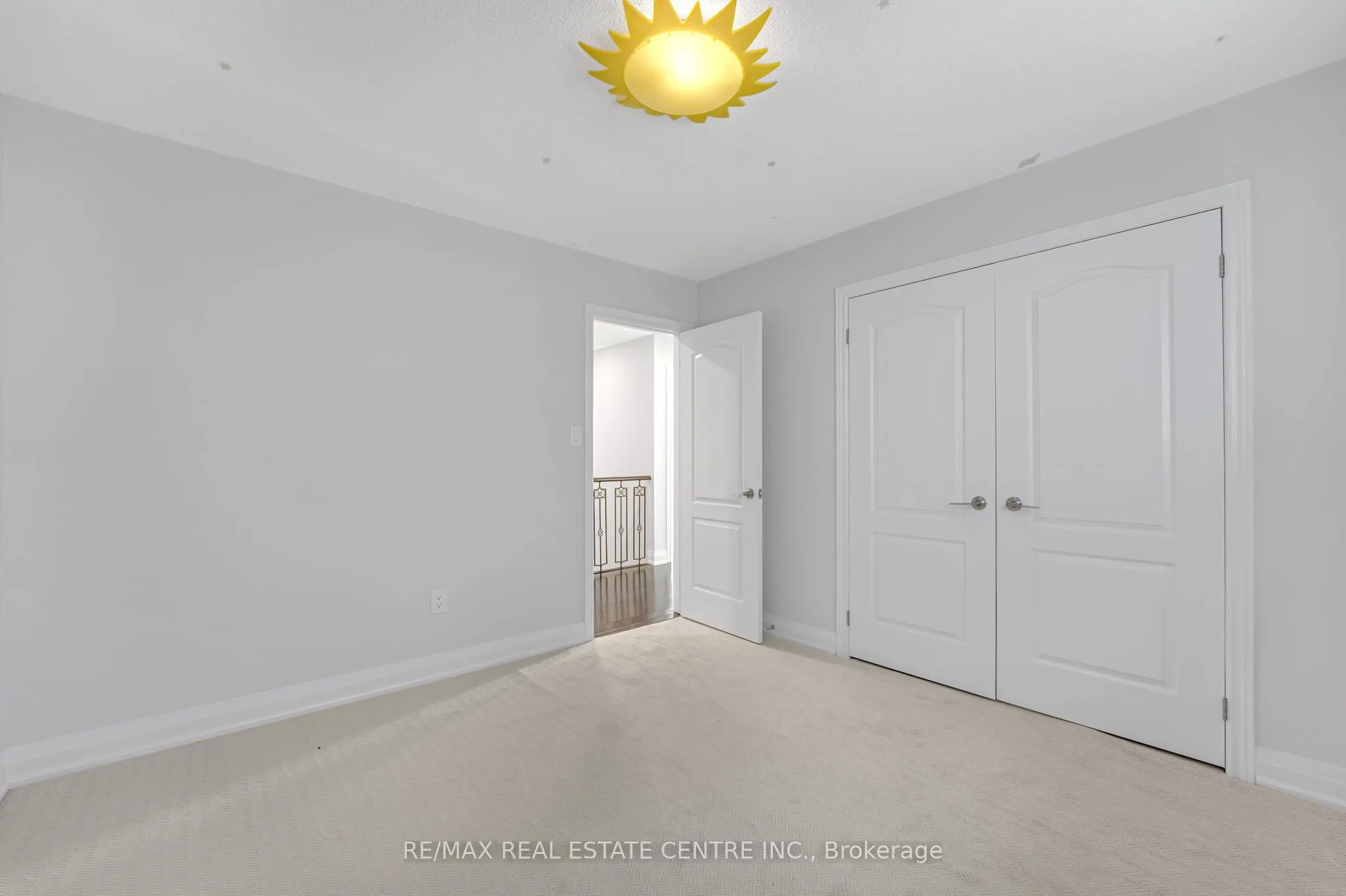 28 Fallharvest Avenue
