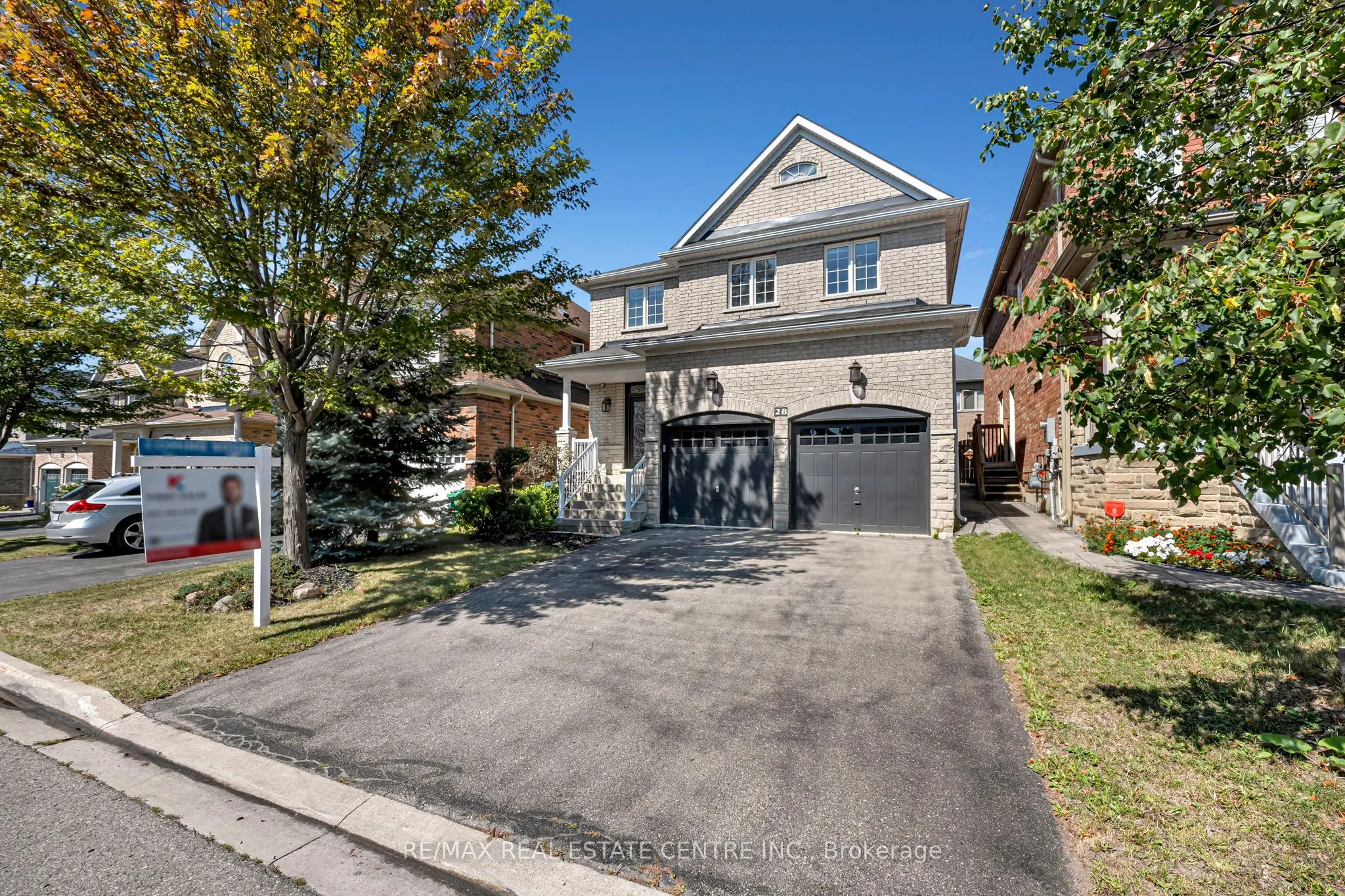 28 Fallharvest Avenue