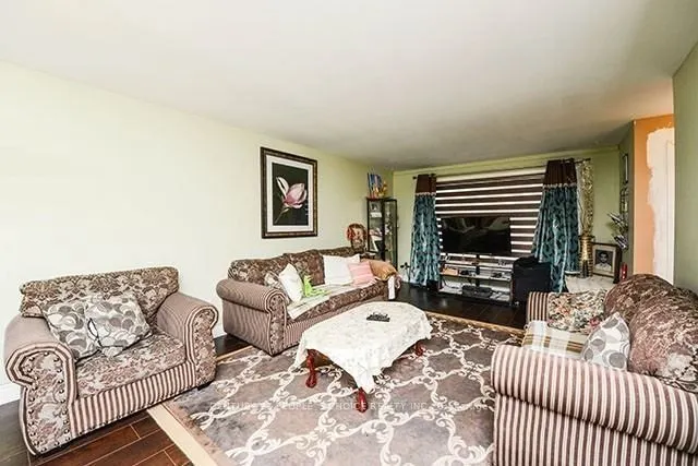 7 Albion Crescent, #Main