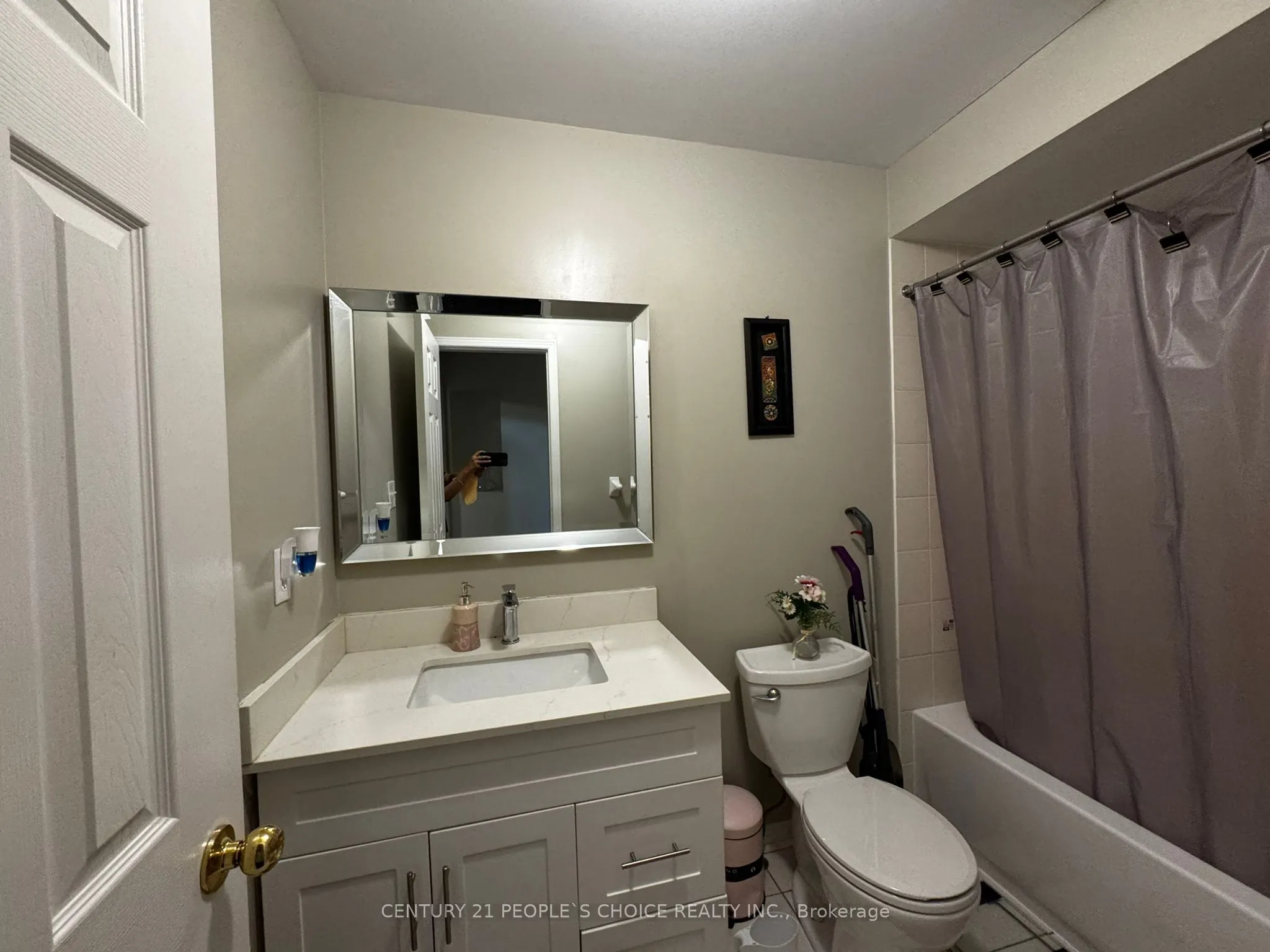 409 Aspendale Crescent, #Upper-bedroom