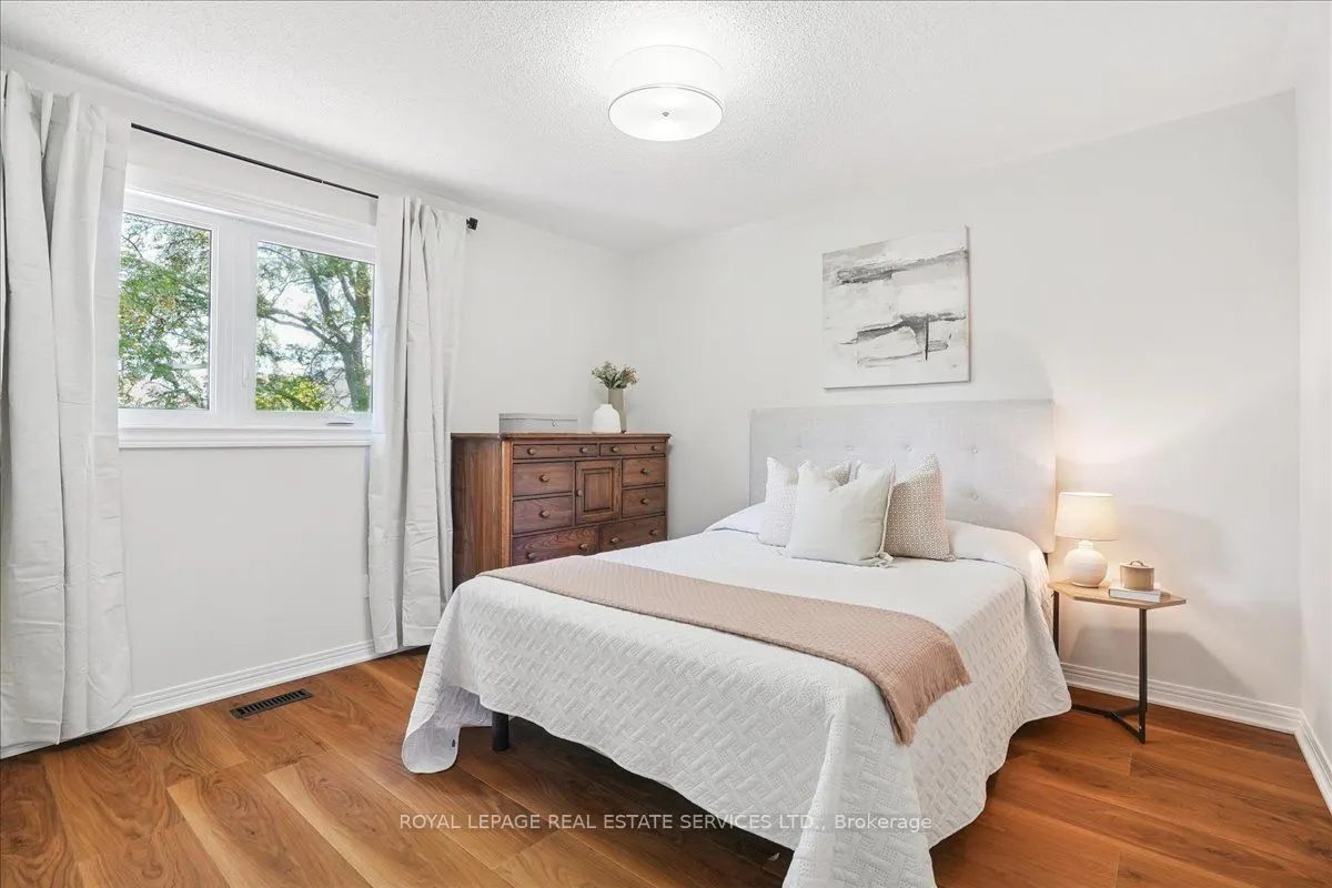 1154 Beechgrove Crescent