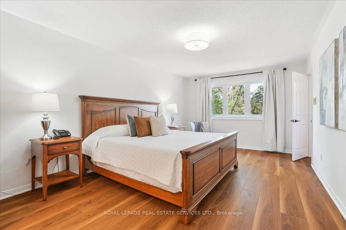 1154 Beechgrove Crescent