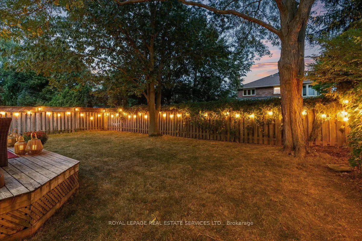 1154 Beechgrove Crescent