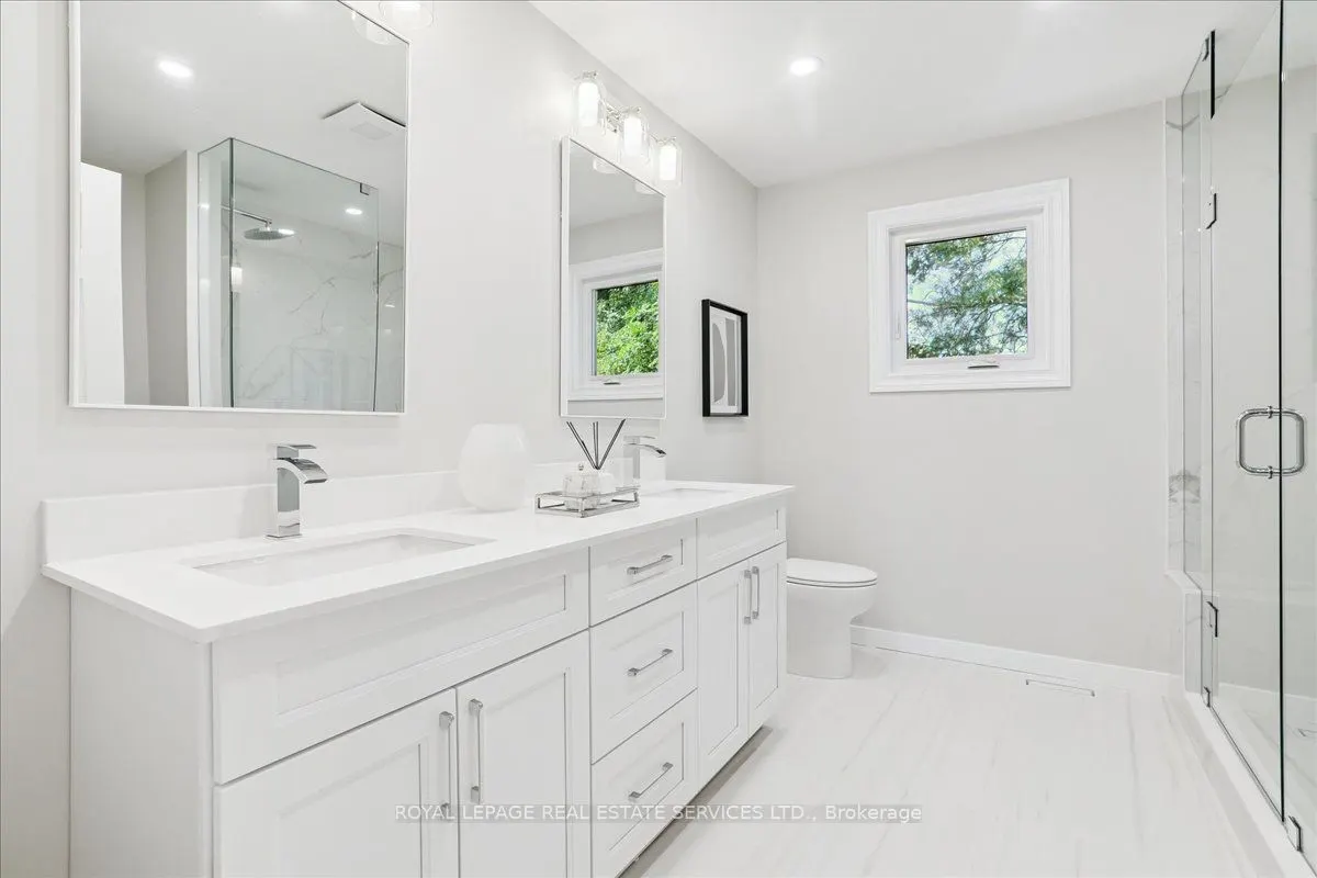 1154 Beechgrove Crescent