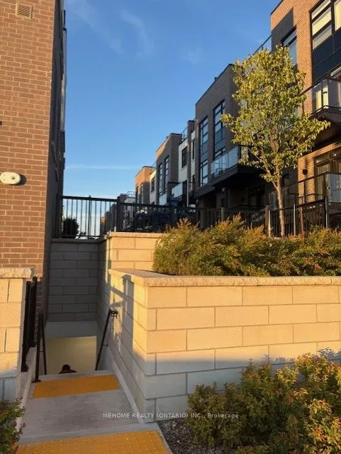 1585 Rose Way, #120