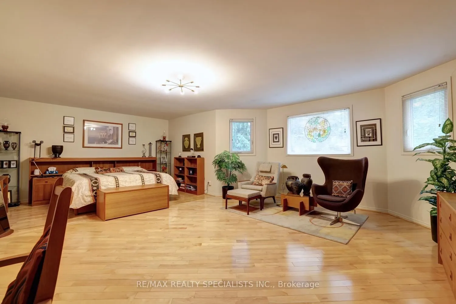 1995 Pitagora Court