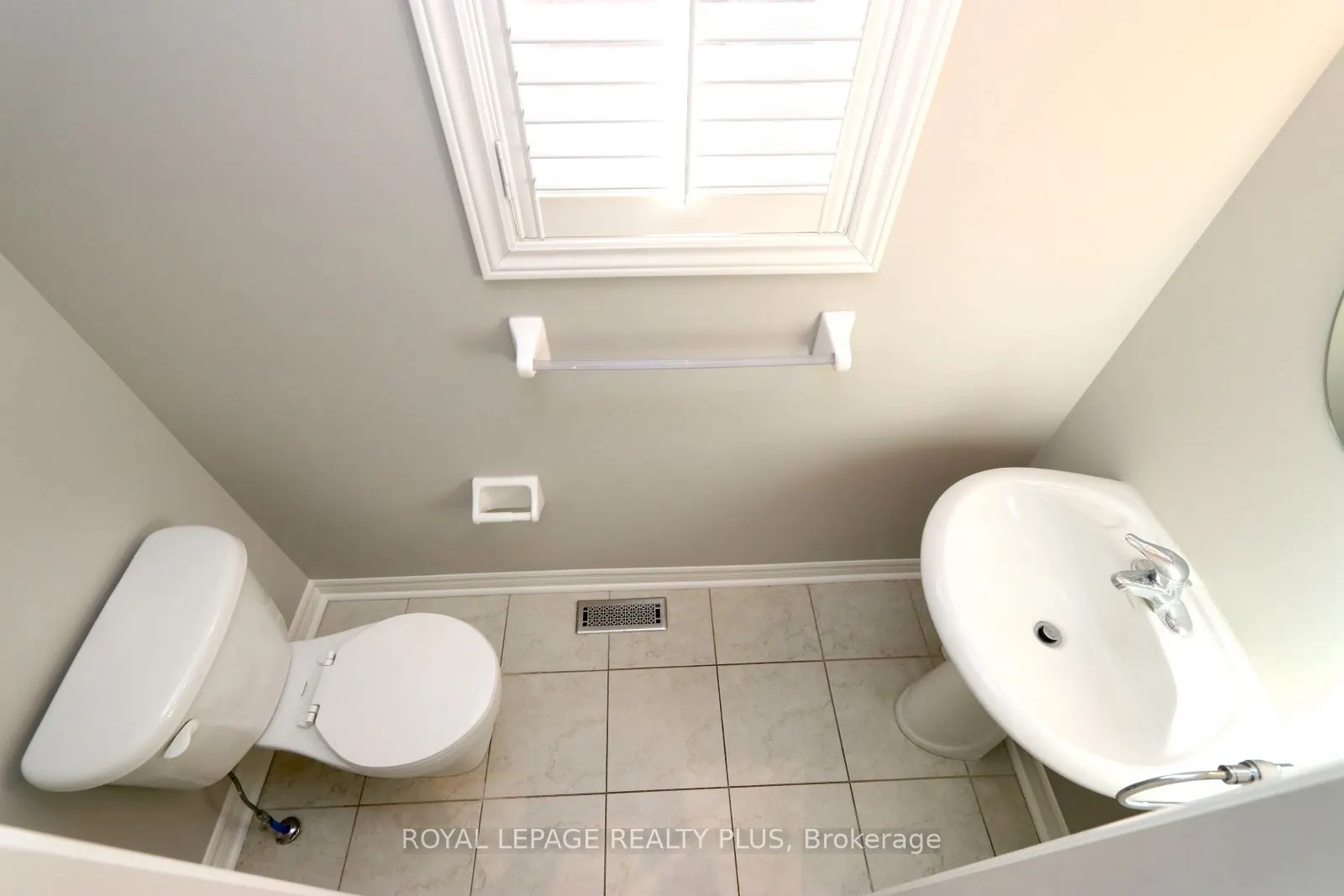 3656 Twinmaple Drive