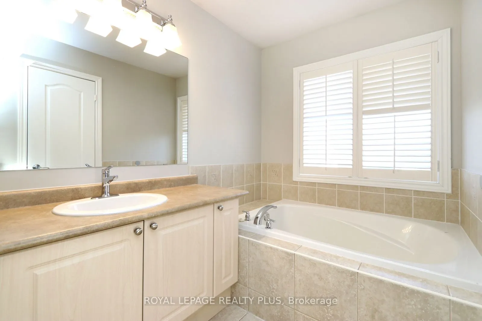 3656 Twinmaple Drive