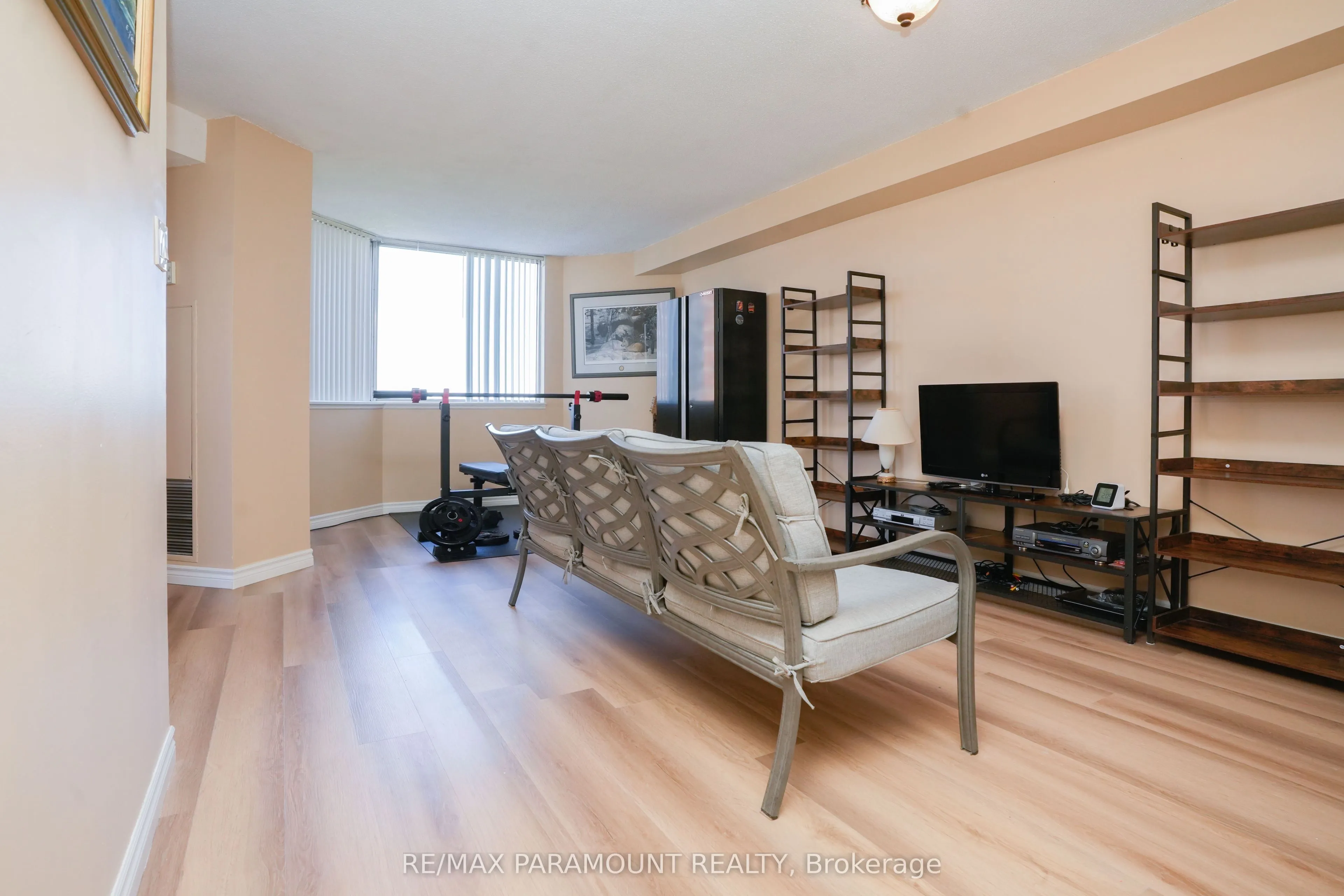 234 Albion Road, #610
