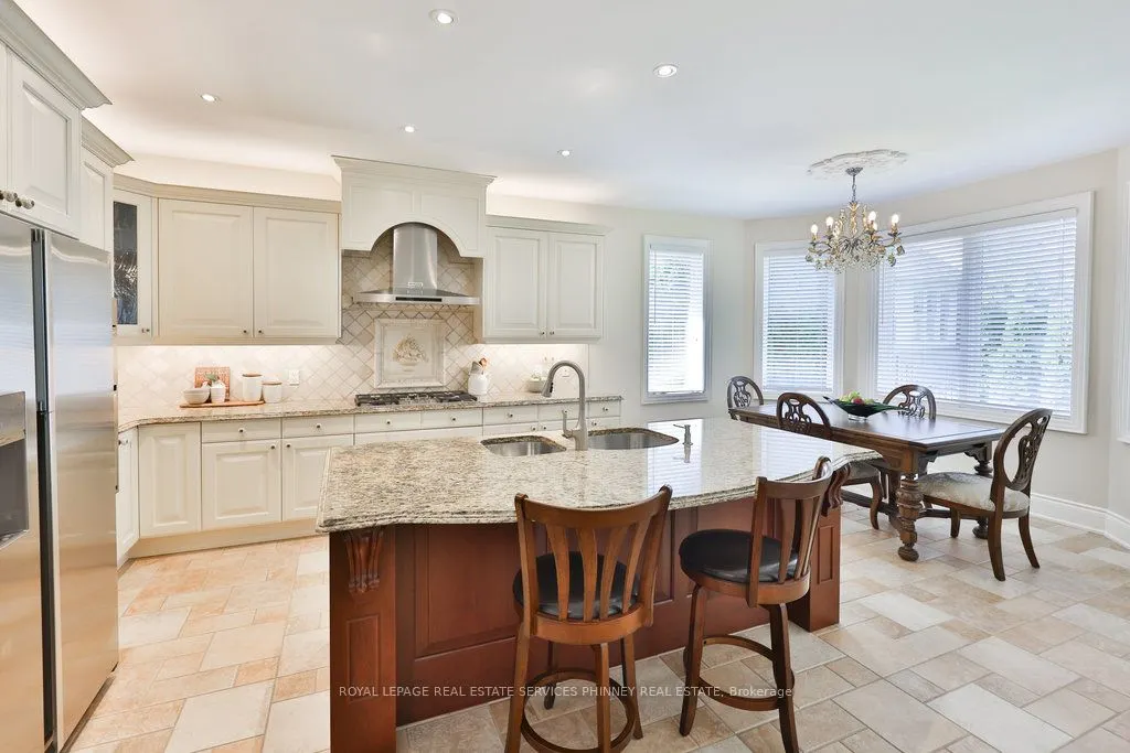 729 HIDDEN GROVE Lane, #13