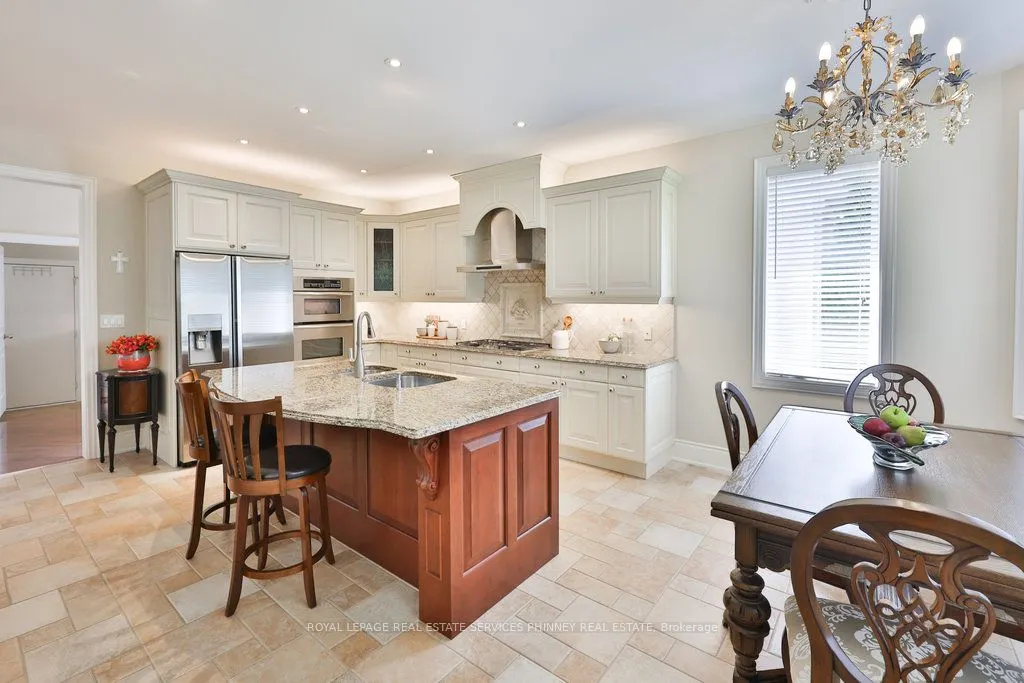729 HIDDEN GROVE Lane, #13