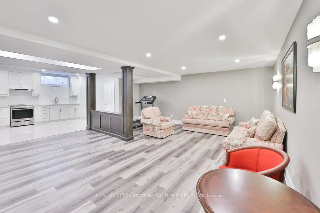 729 HIDDEN GROVE Lane, #13