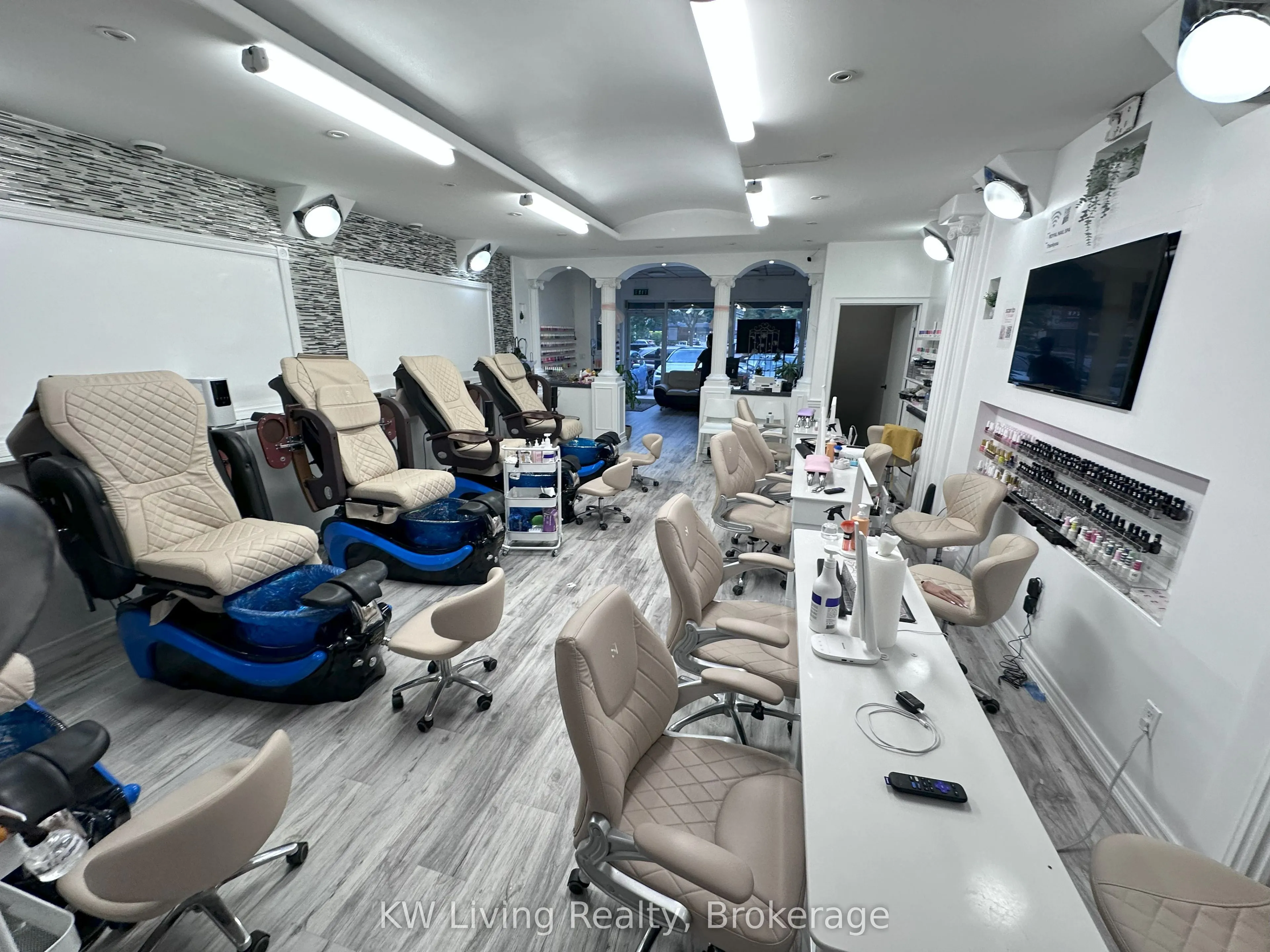 1844 Lakeshore Road
