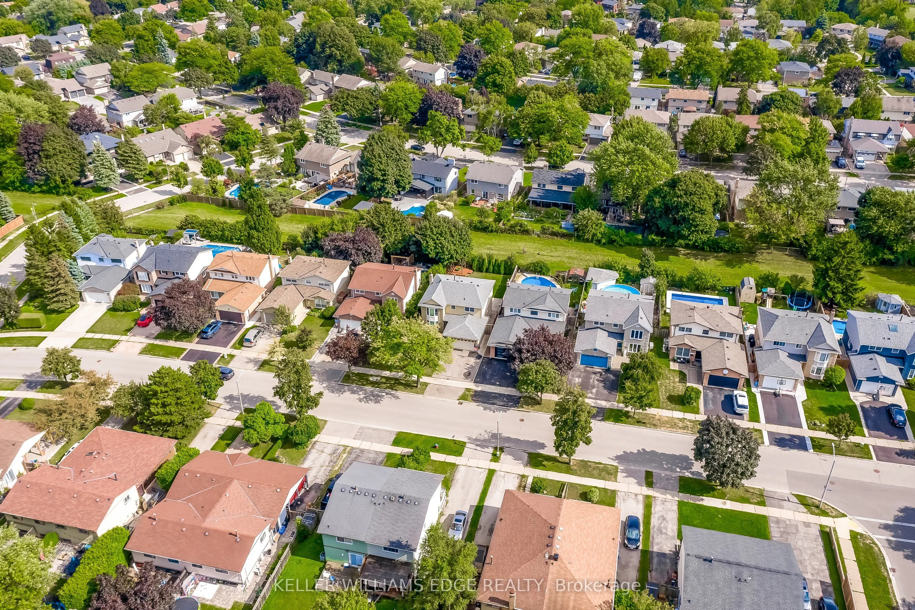 2212 Melissa Crescent