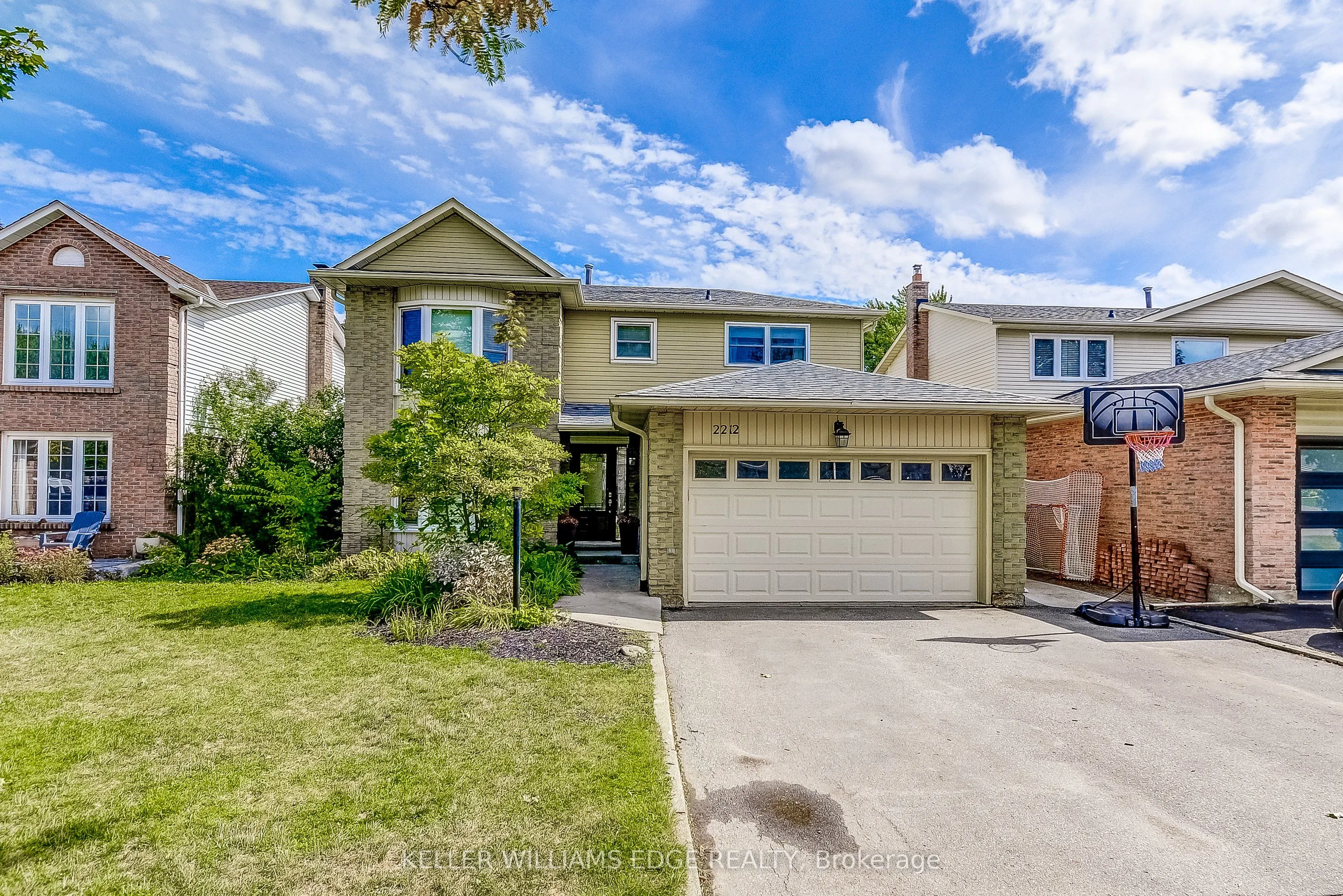 2212 Melissa Crescent