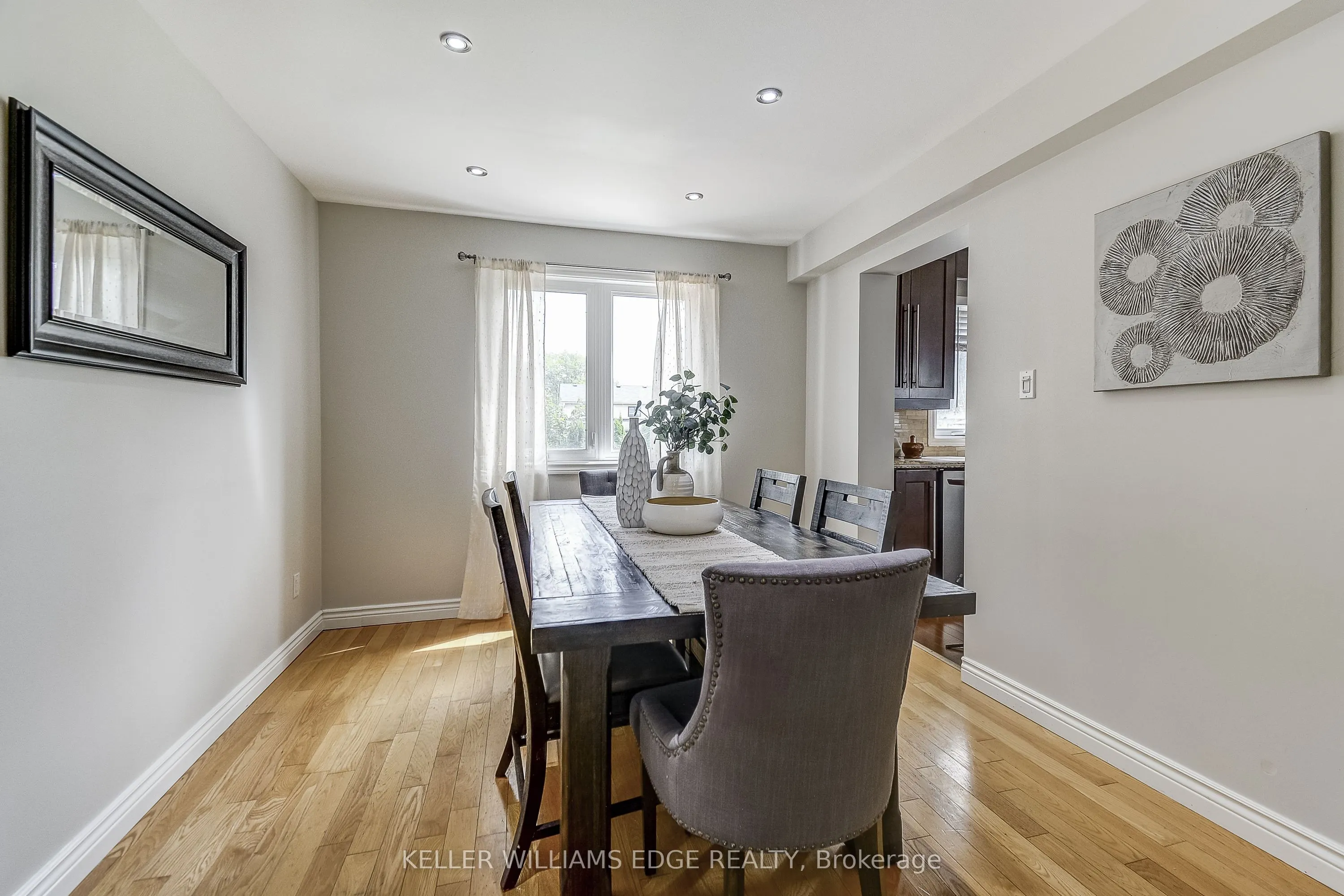 2212 Melissa Crescent