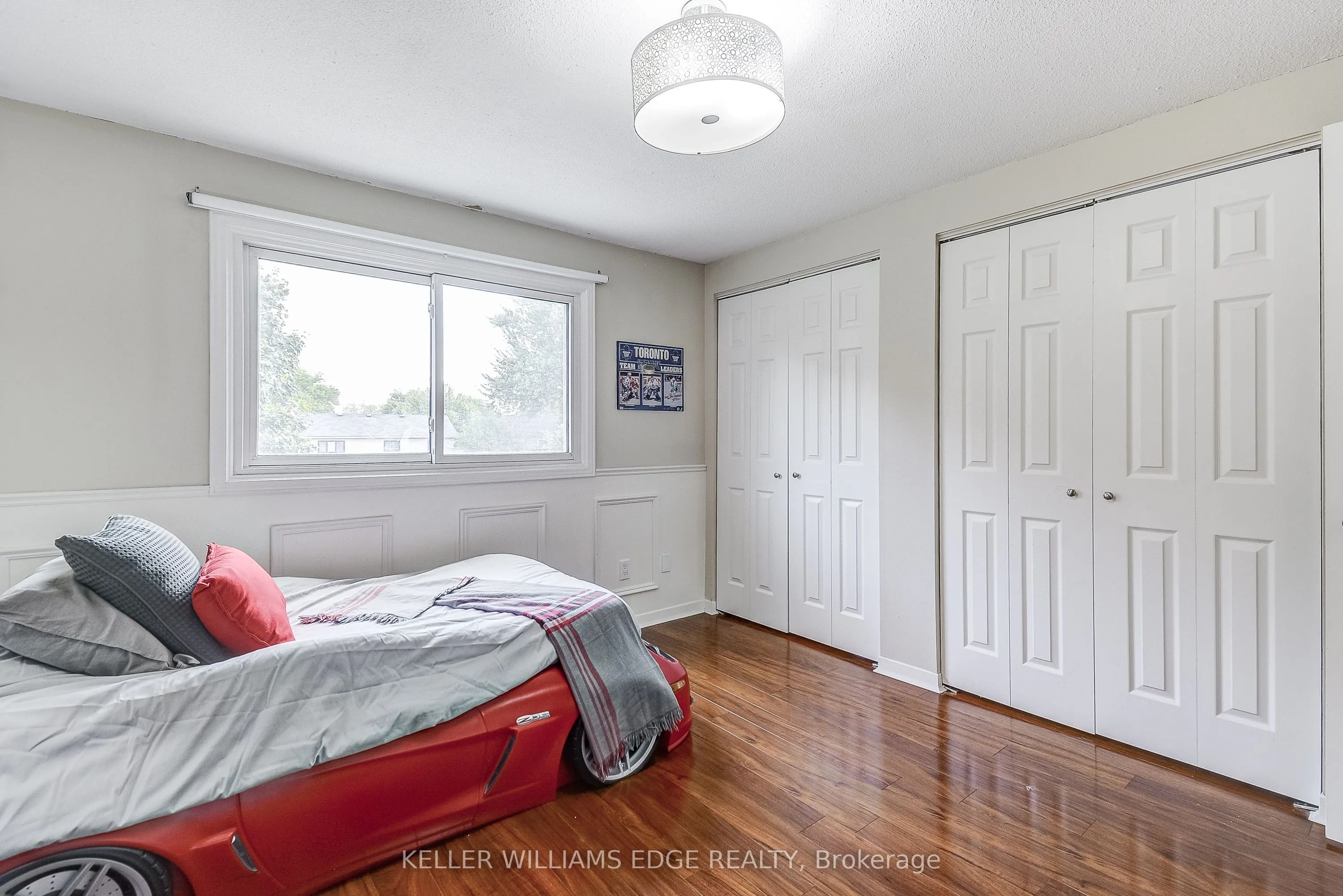 2212 Melissa Crescent