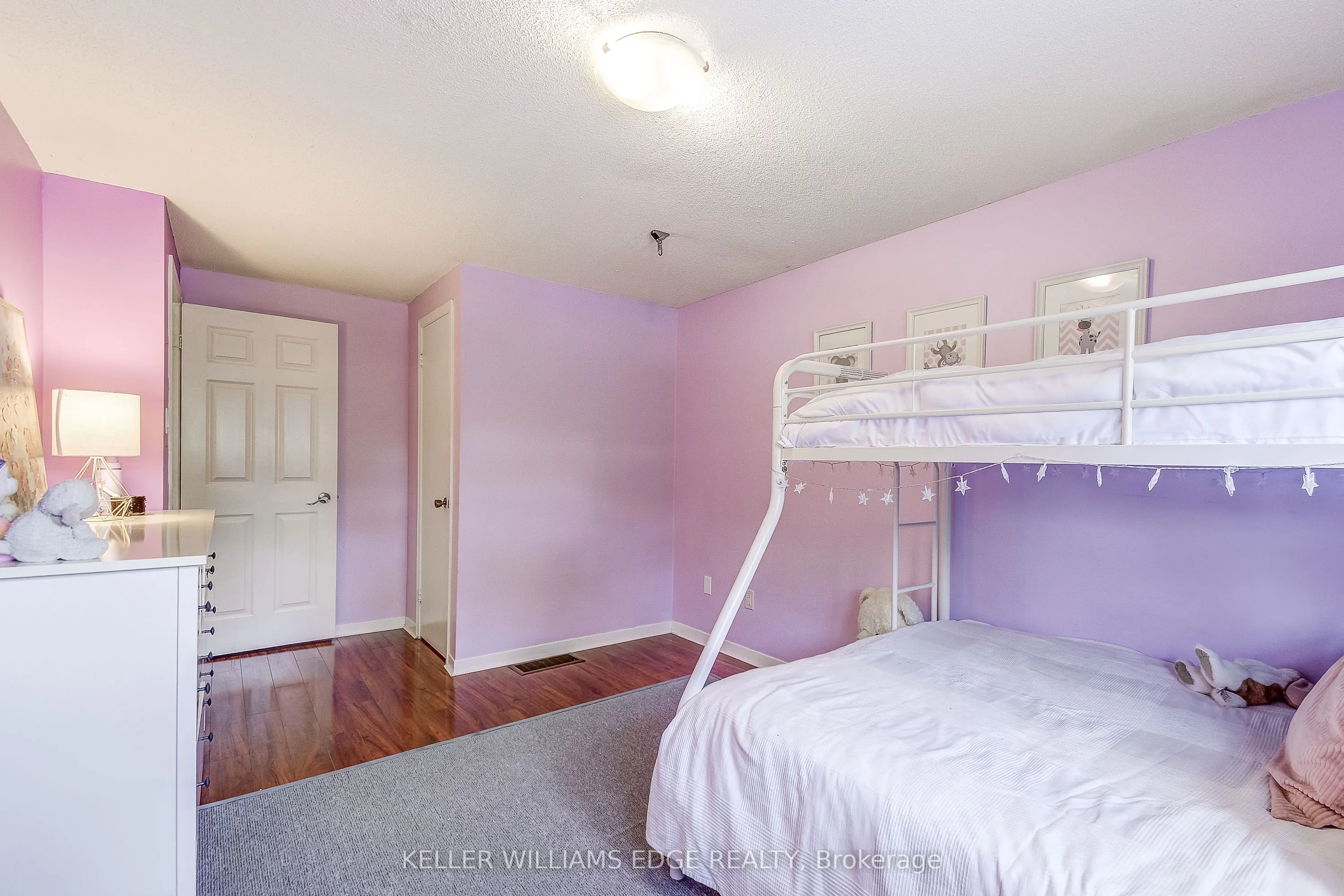 2212 Melissa Crescent