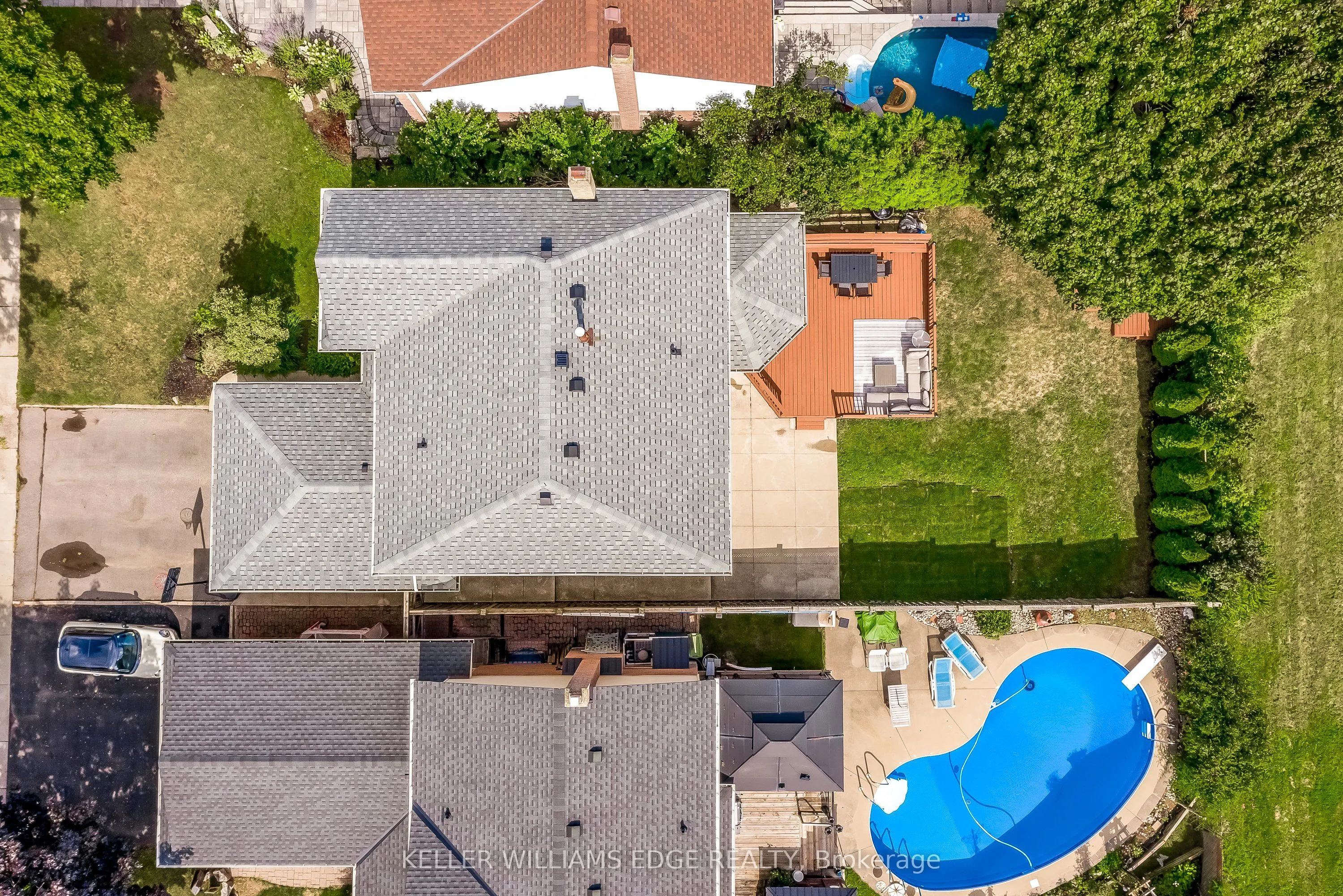 2212 Melissa Crescent