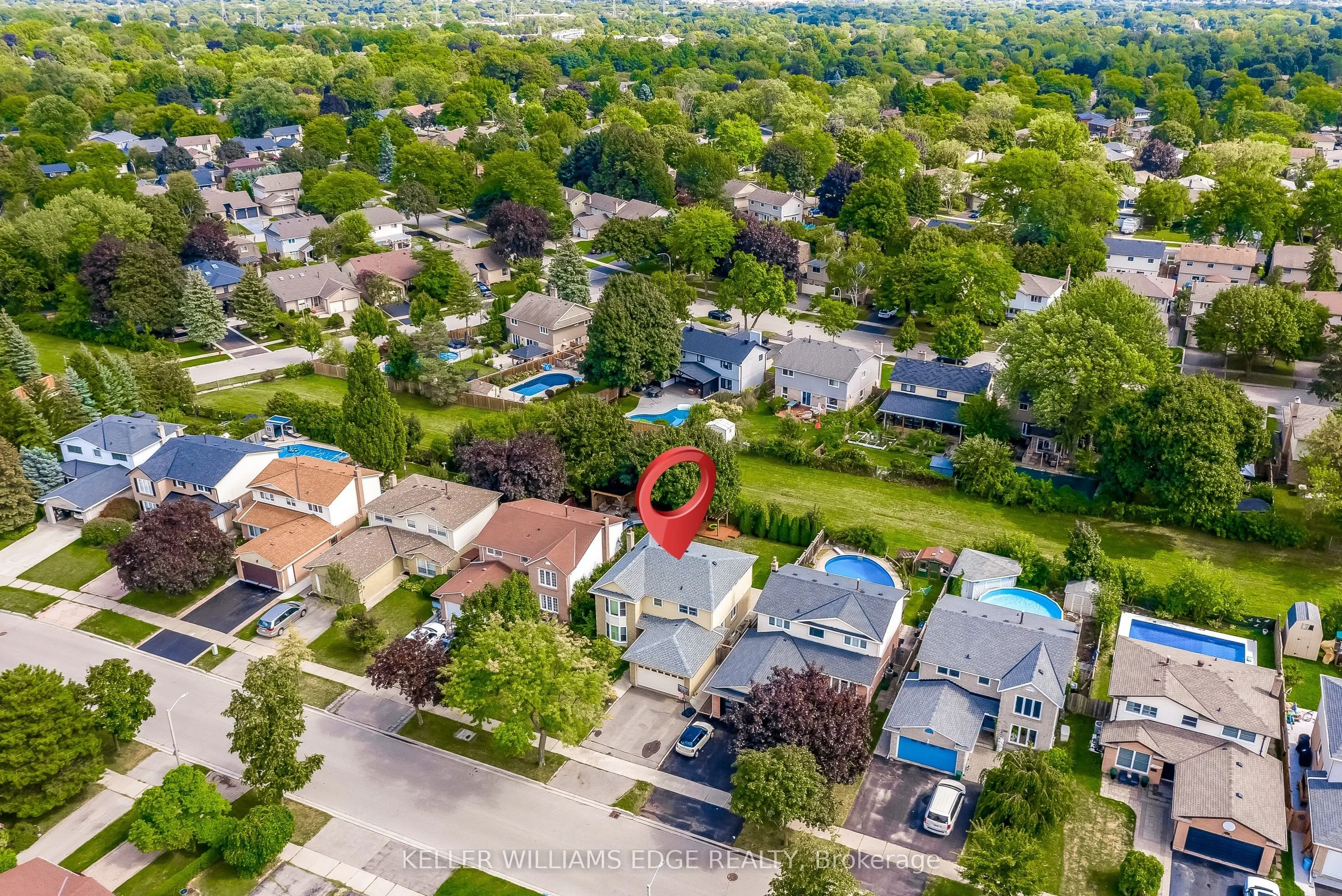 2212 Melissa Crescent