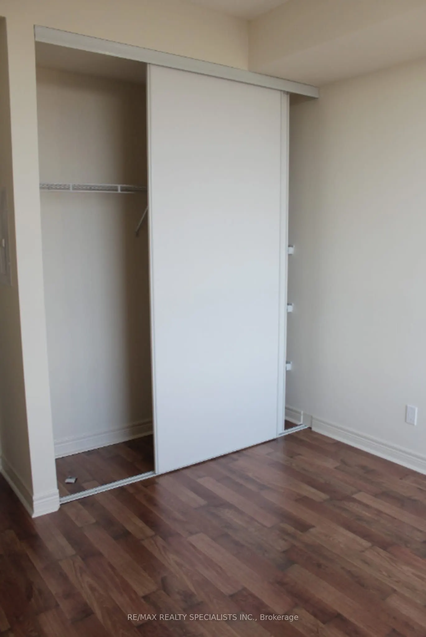 339 Rathburn Road, #1910