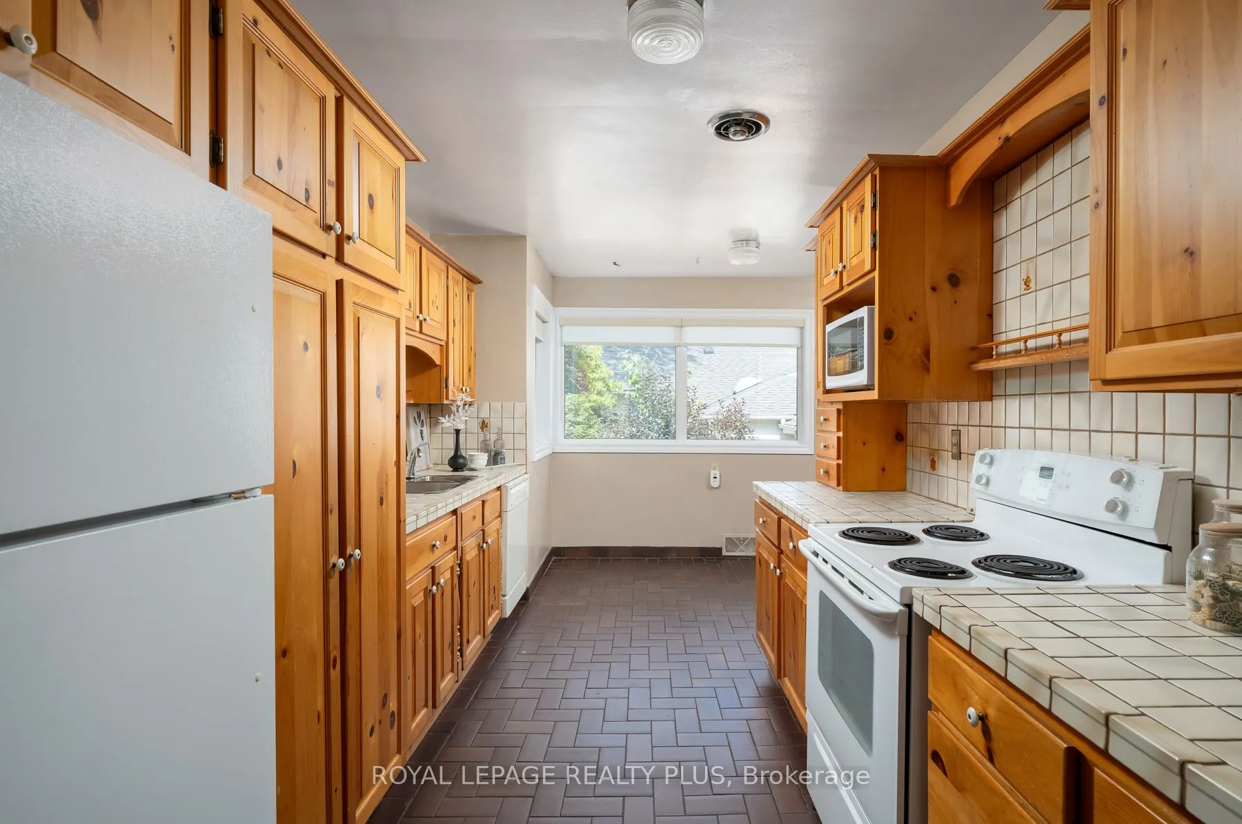 1509 Kenneth Drive