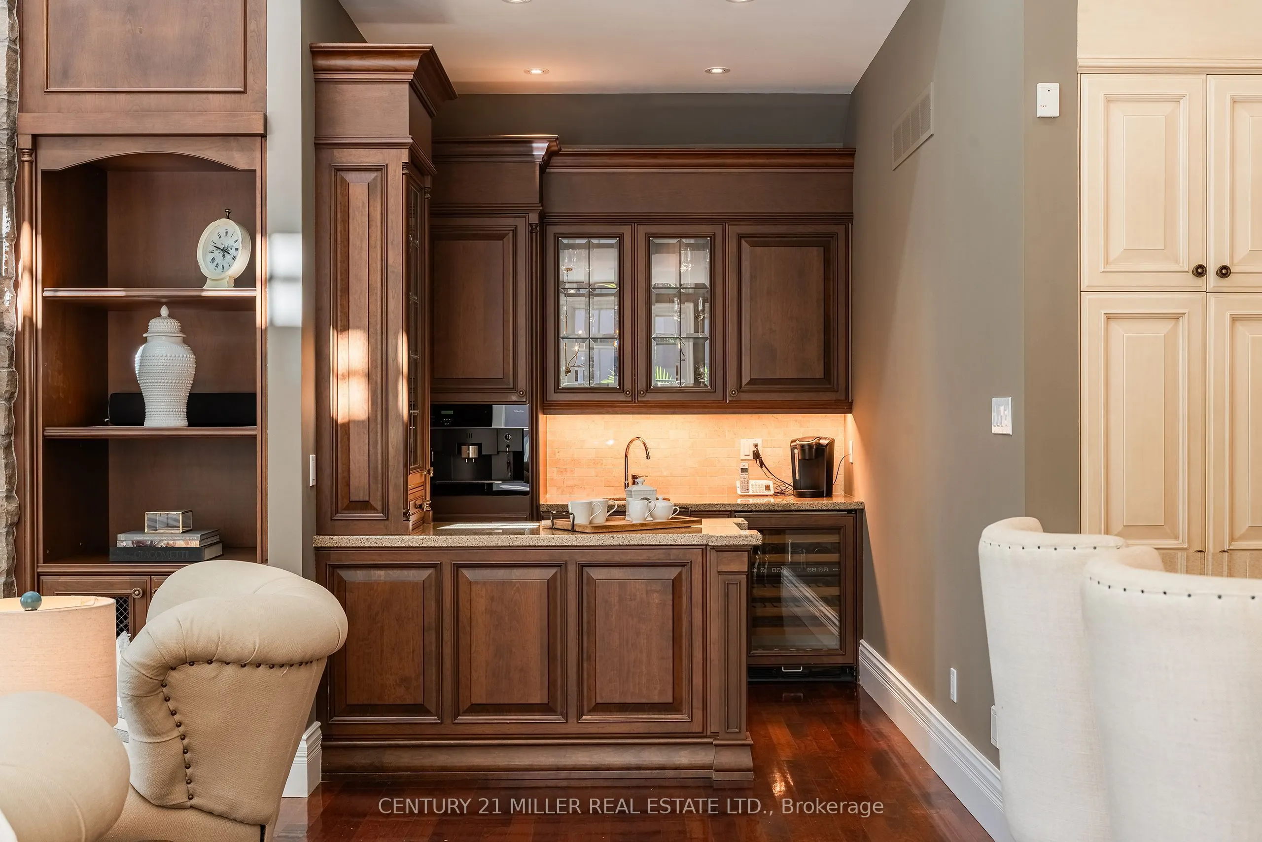 38 Shorewood Place