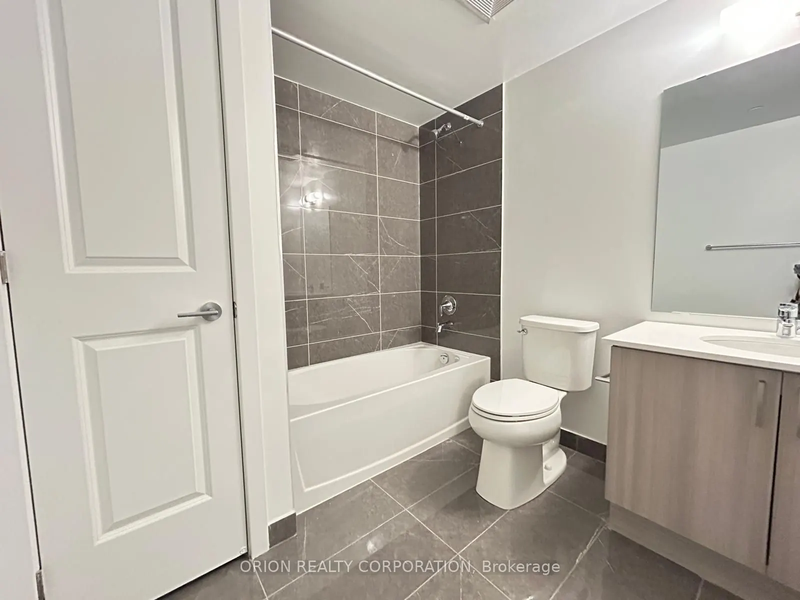 556 Marlee Avenue, #403