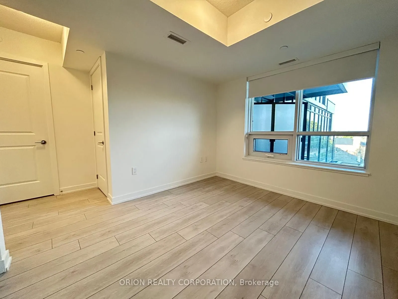 556 Marlee Avenue, #403