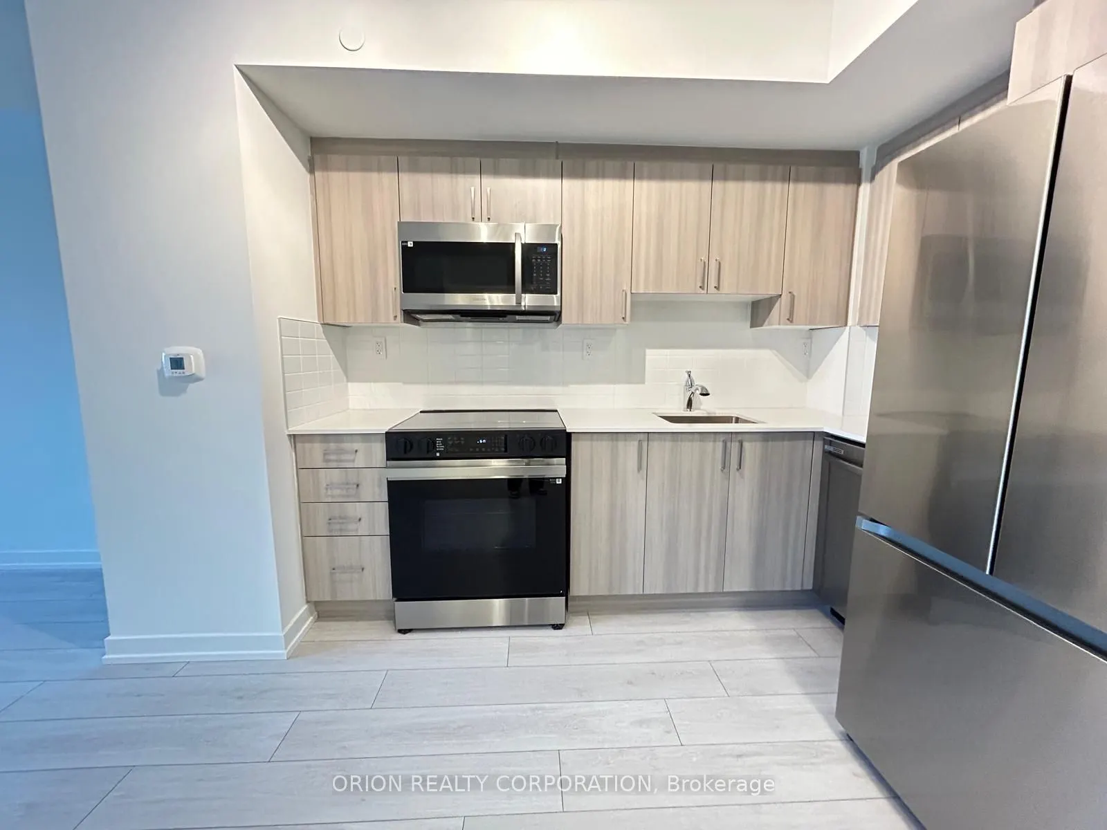 556 Marlee Avenue, #403