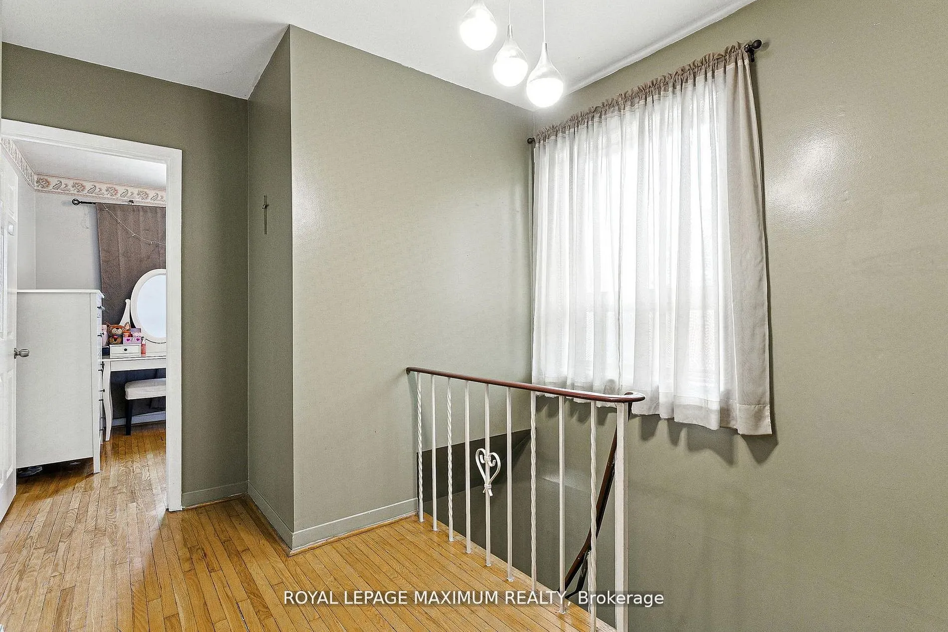 32 Fennimore Crescent
