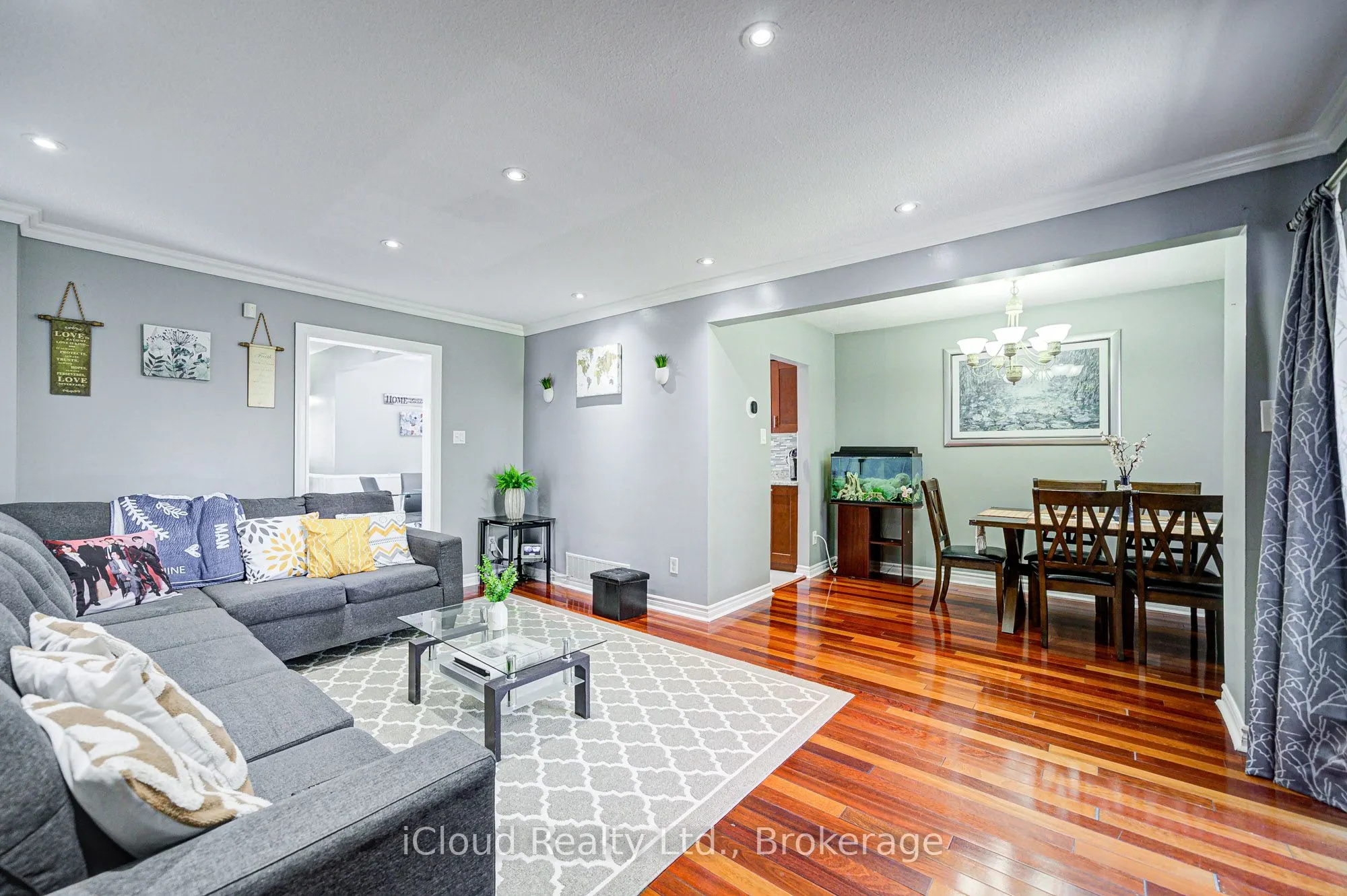5 Gloucester Place, #5