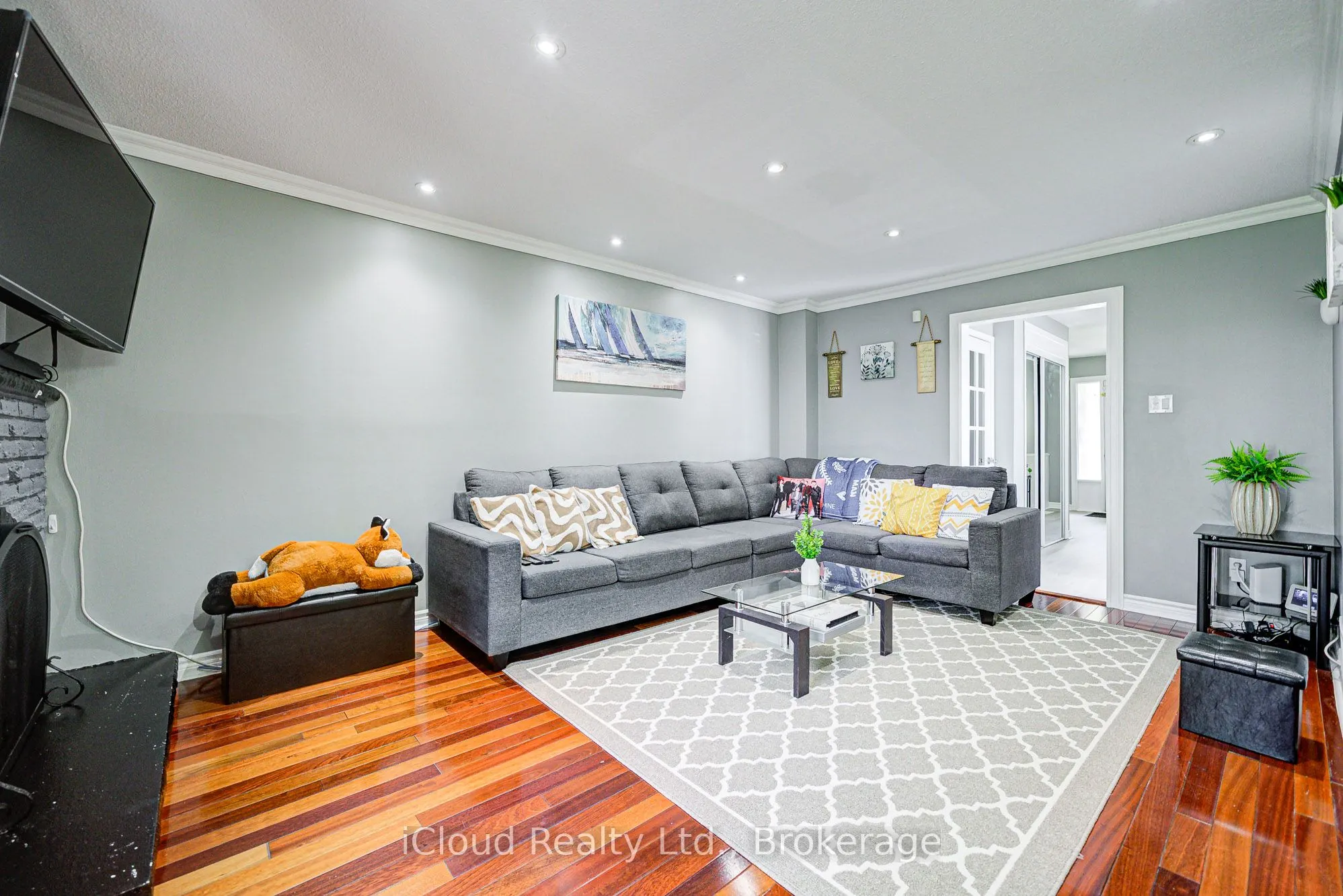 5 Gloucester Place, #5