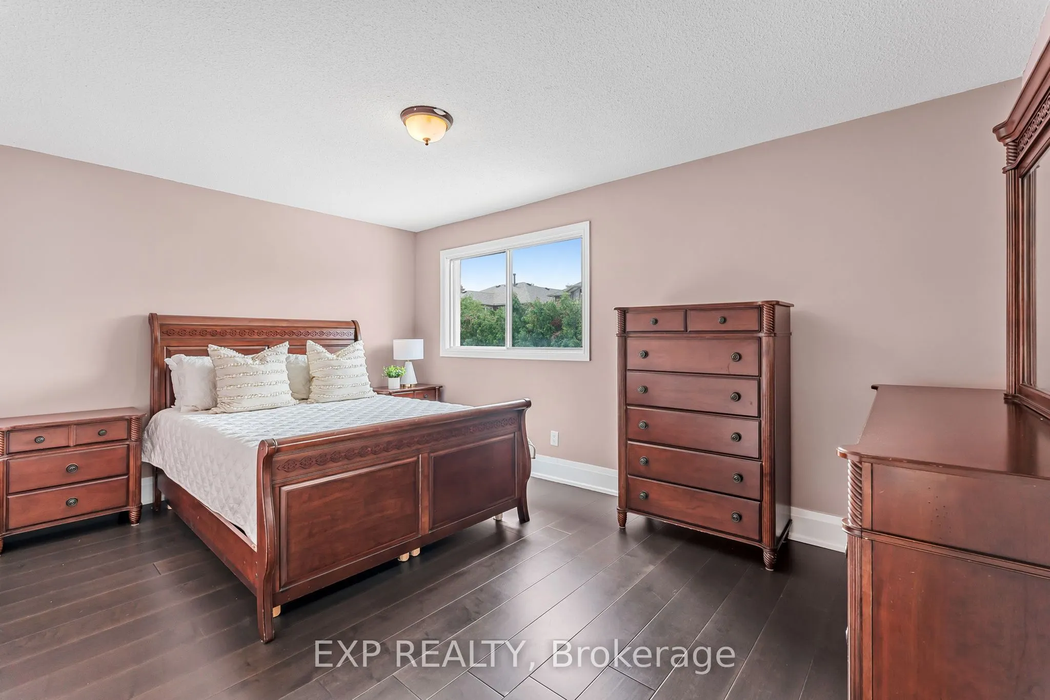 1221 Creekside Drive