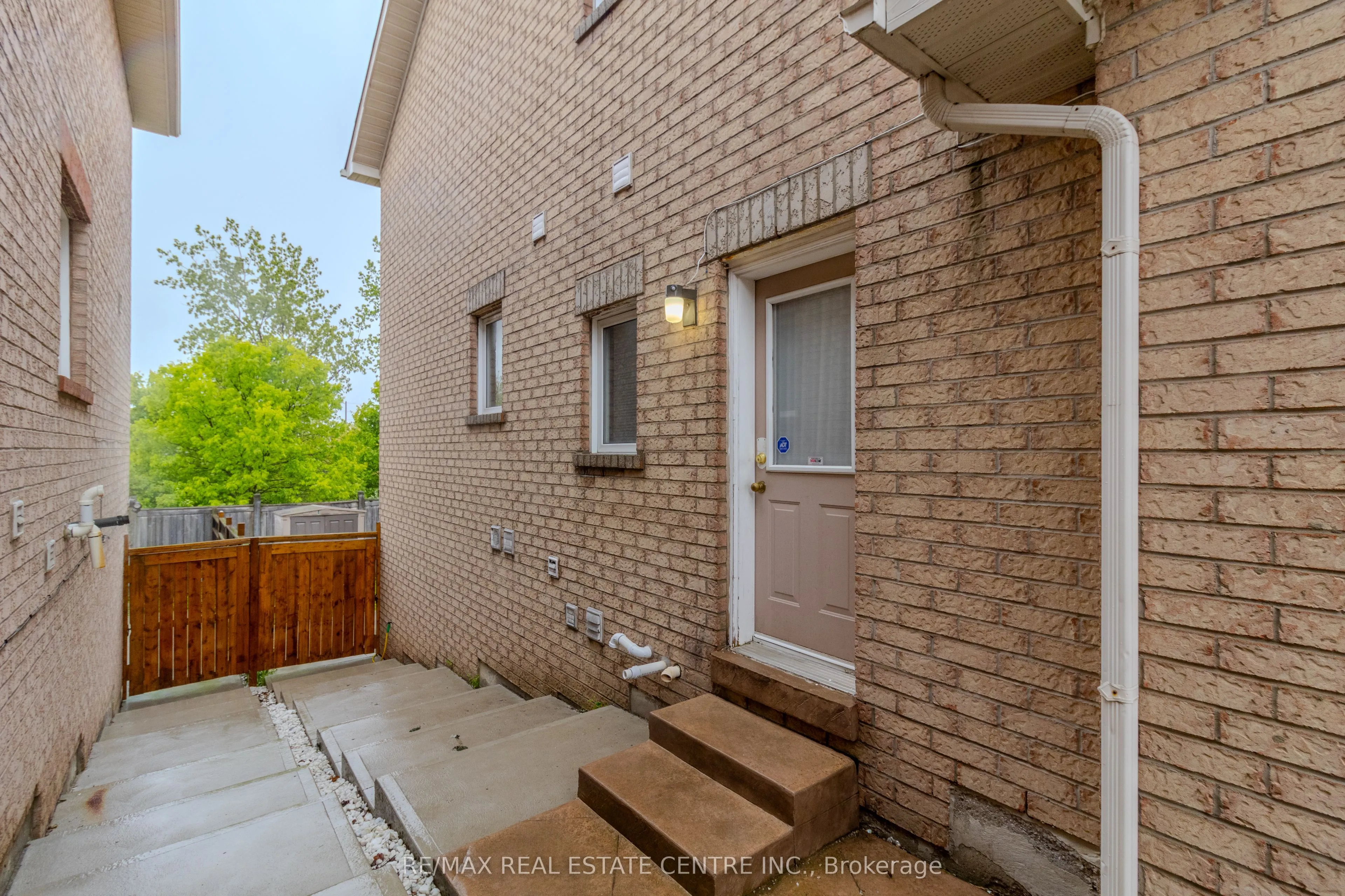 116 Rollingwood Bsmt Drive