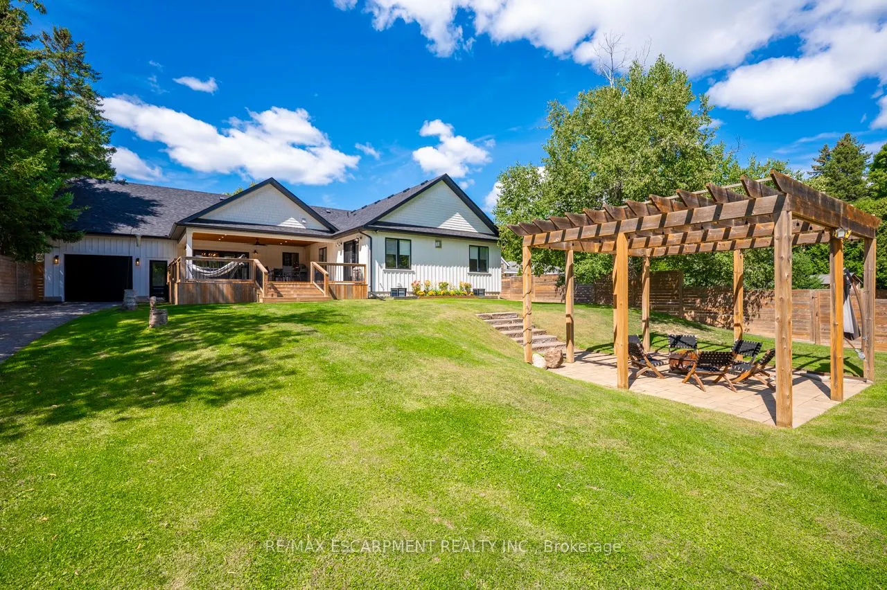 2560 2 Side Road