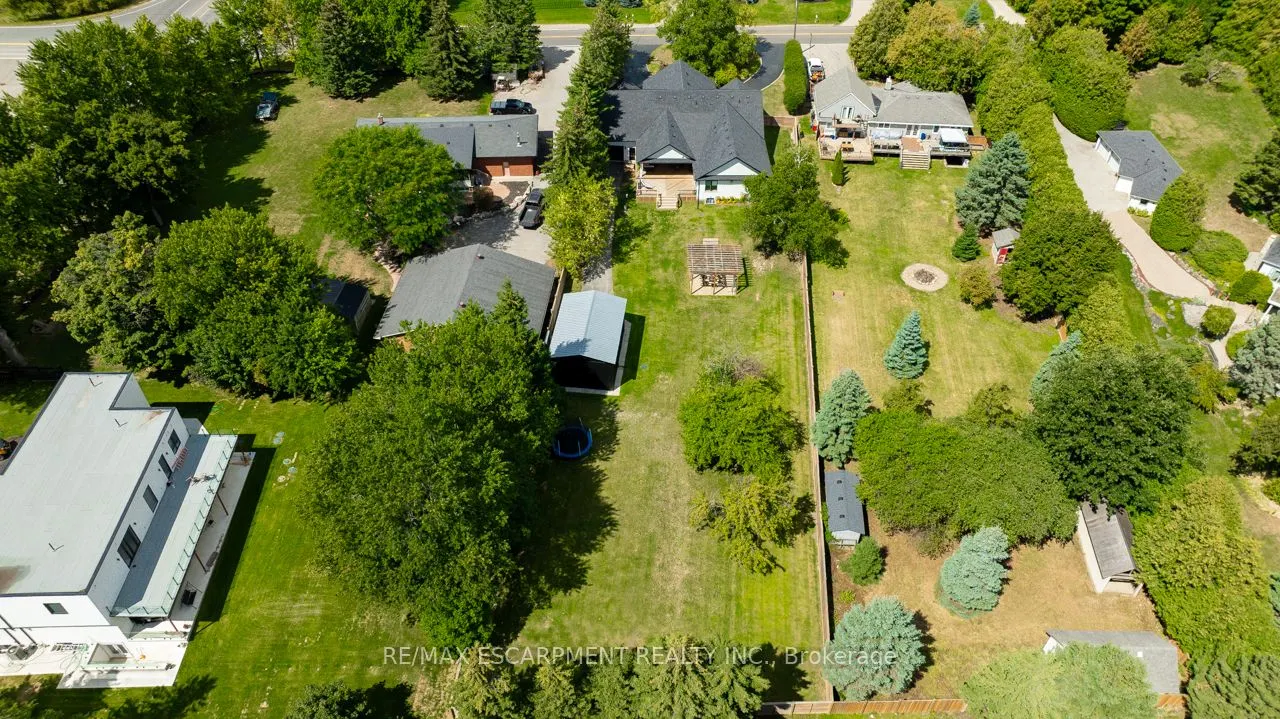 2560 2 Side Road