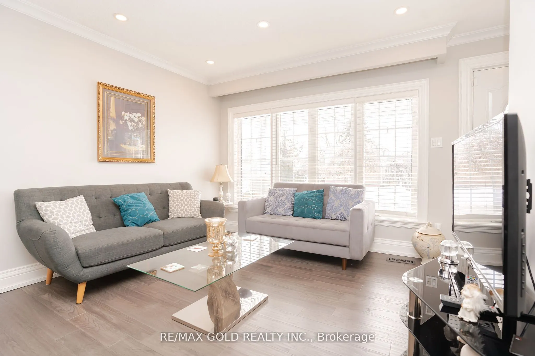 15 Castlemore Drive