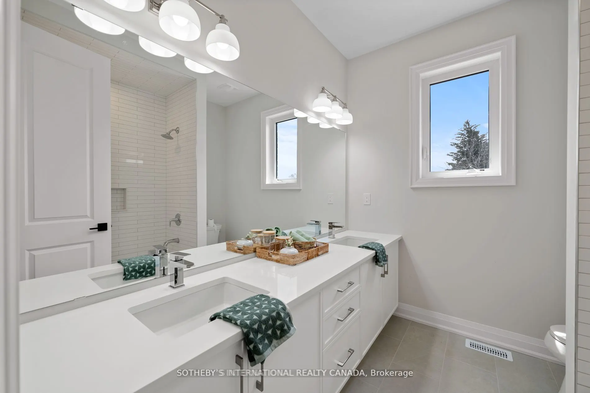 518 Markay Common