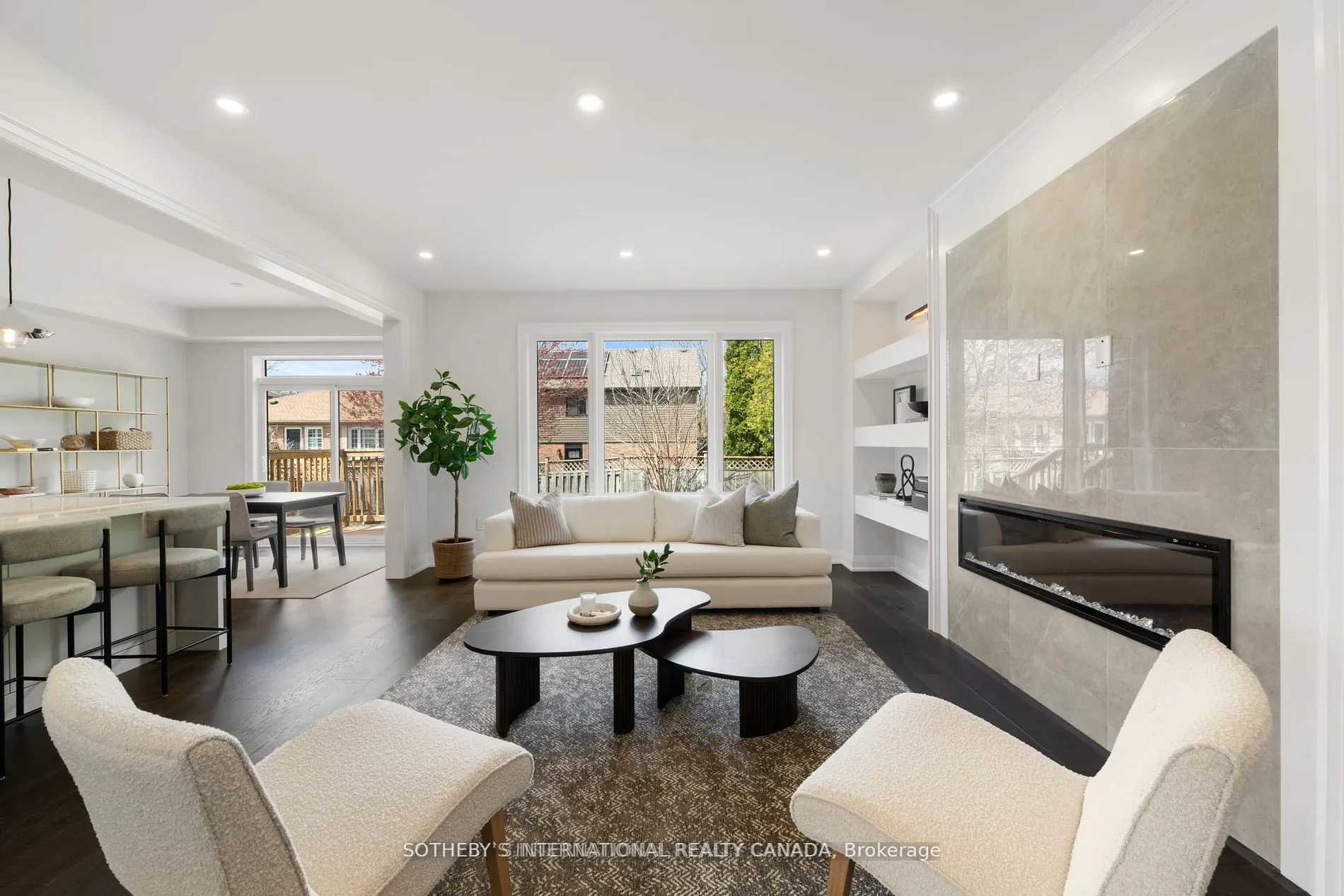 518 Markay Common