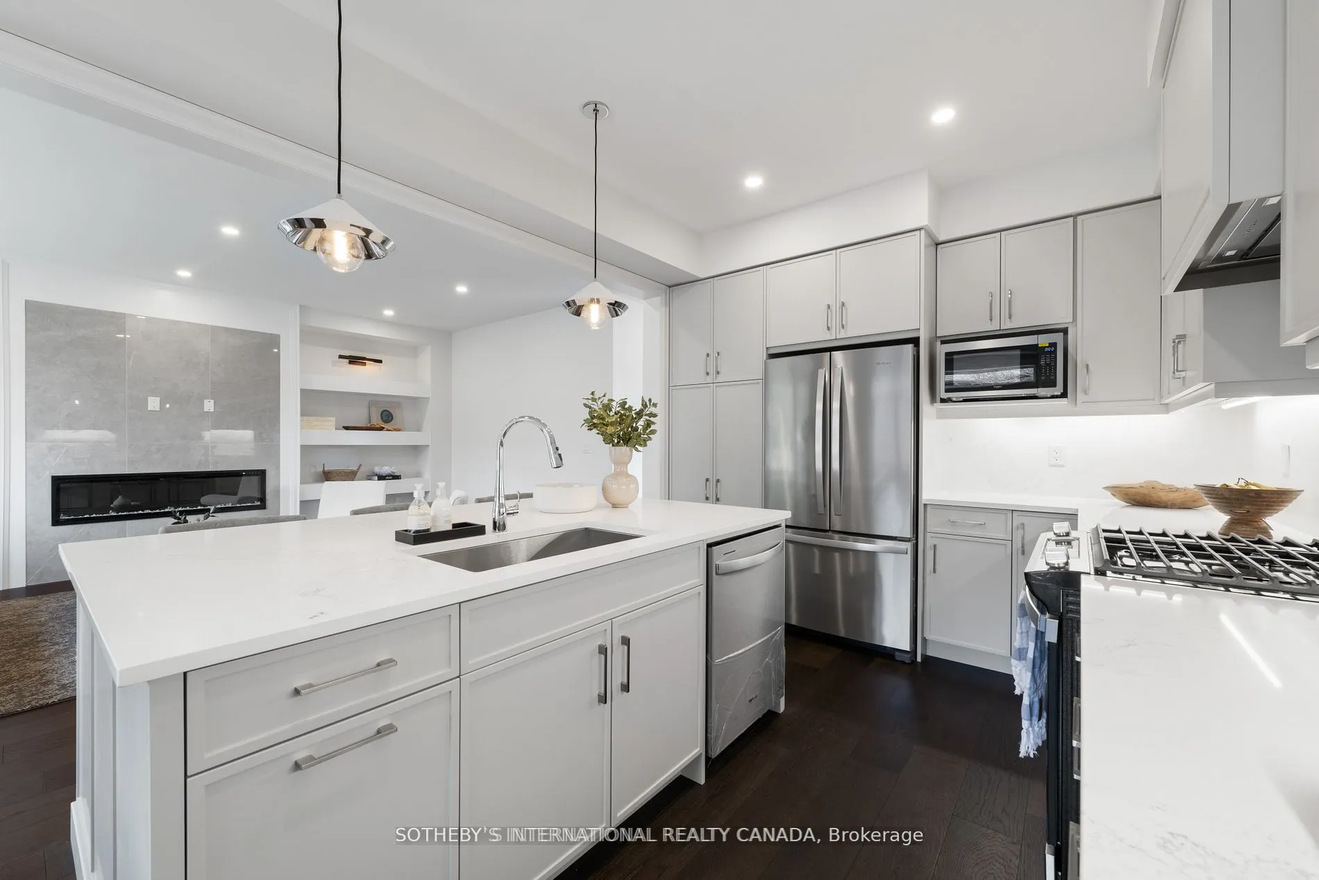 518 Markay Common