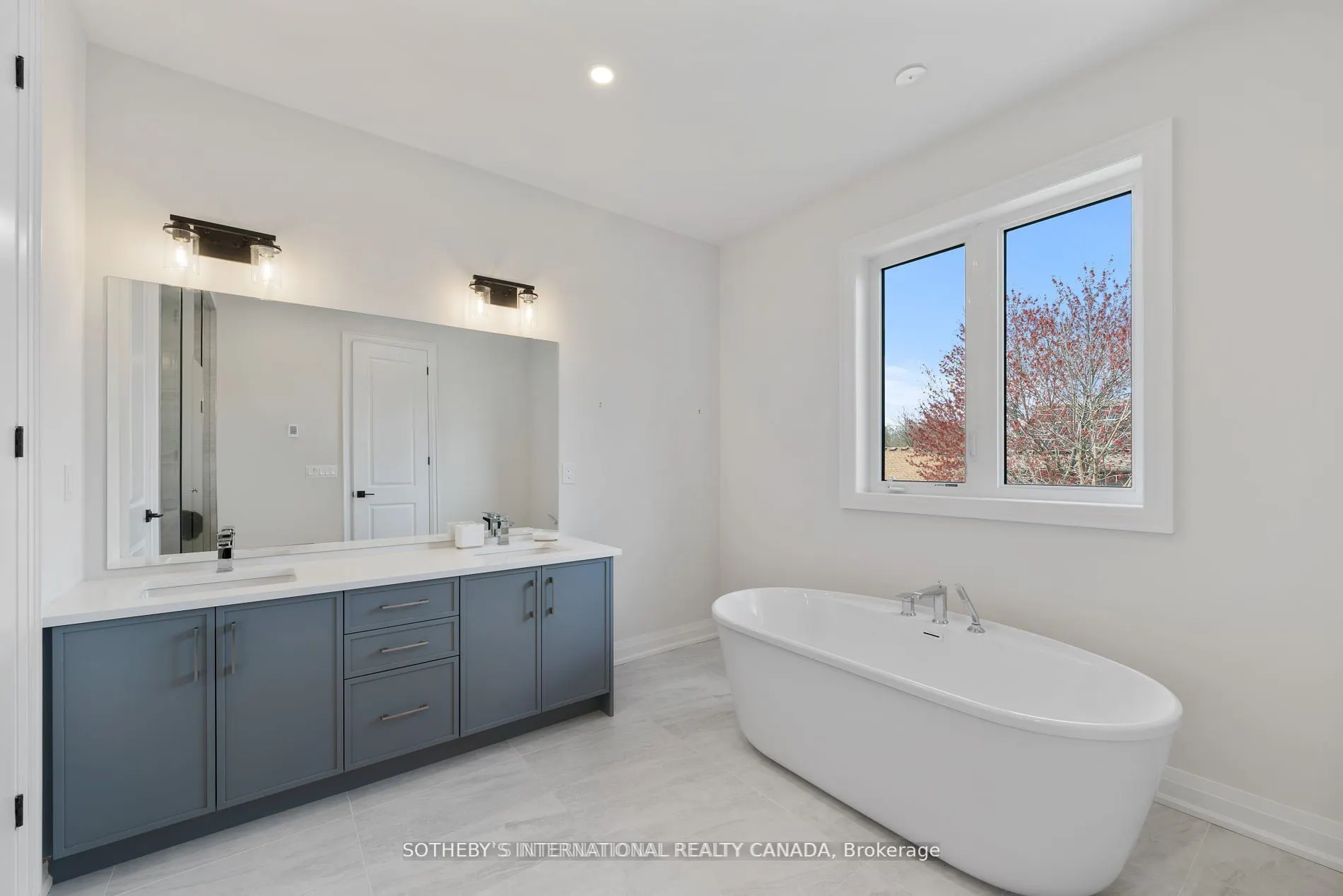 518 Markay Common