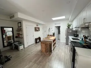 2208A Bloor Street W, #3B