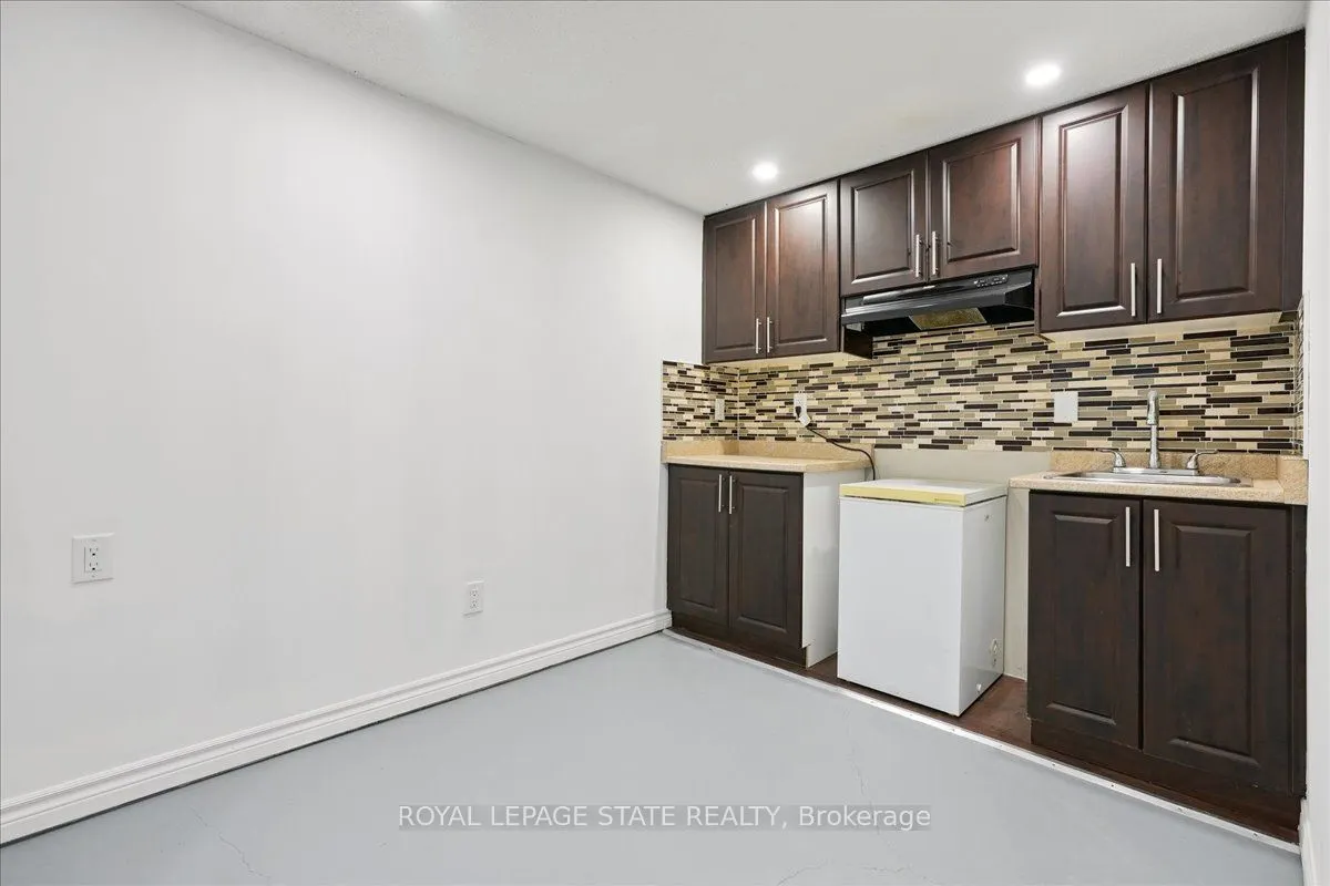 815 Stark Circle