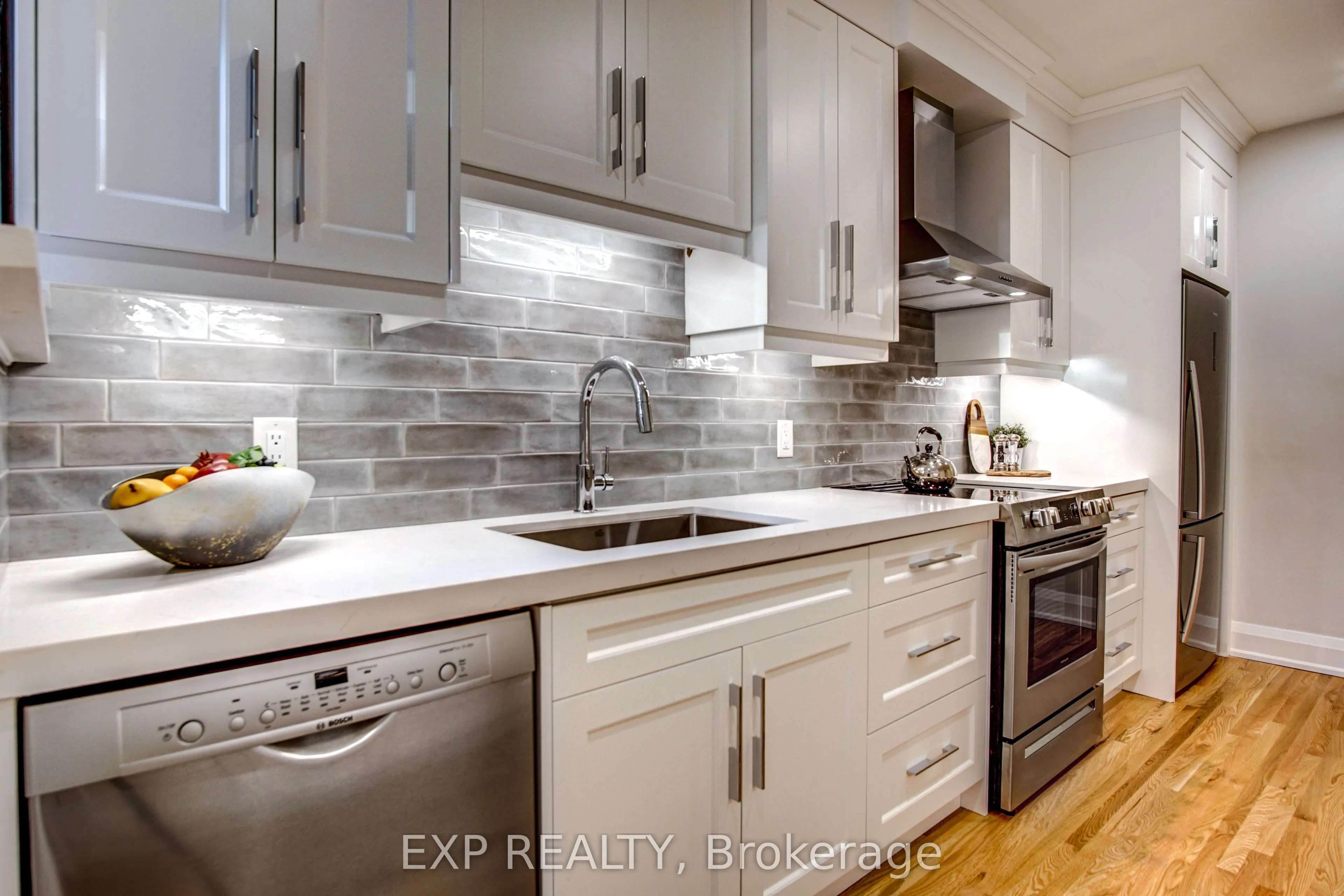 380 Jane Street, #Main